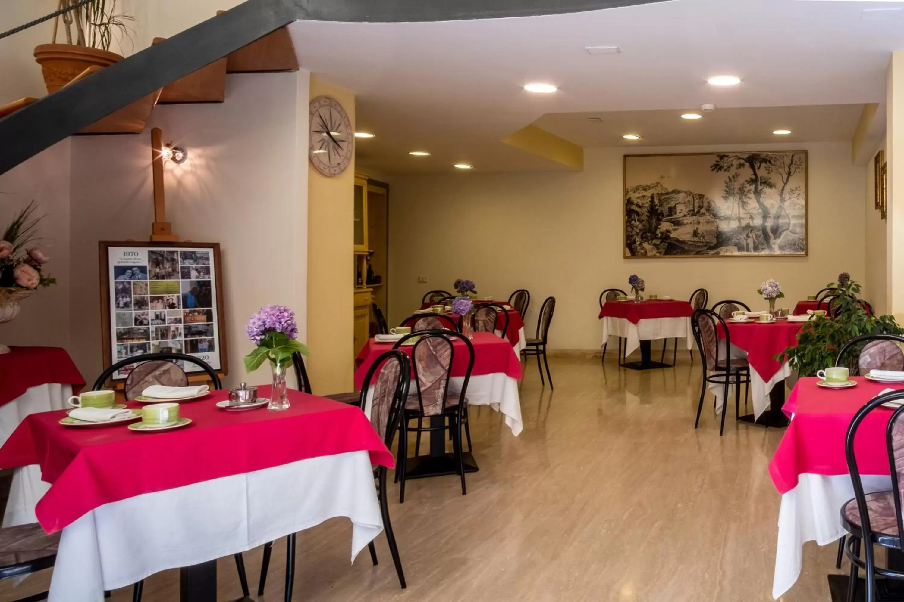 Continental breakfast, Restaurant/Places to Eat in Hotel Savoia Sorrento