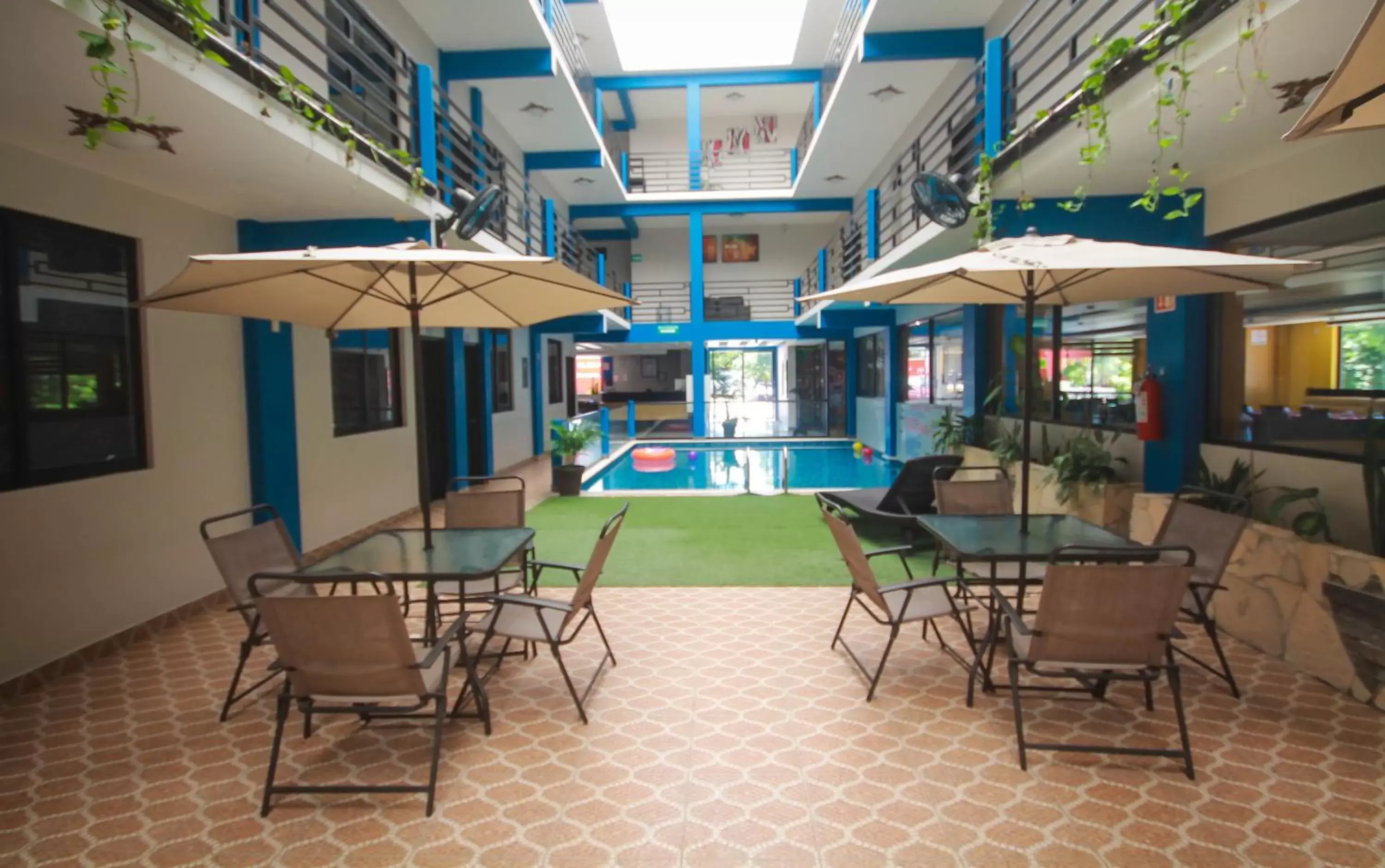 Swimming Pool in Hotel Castillo Del Rey