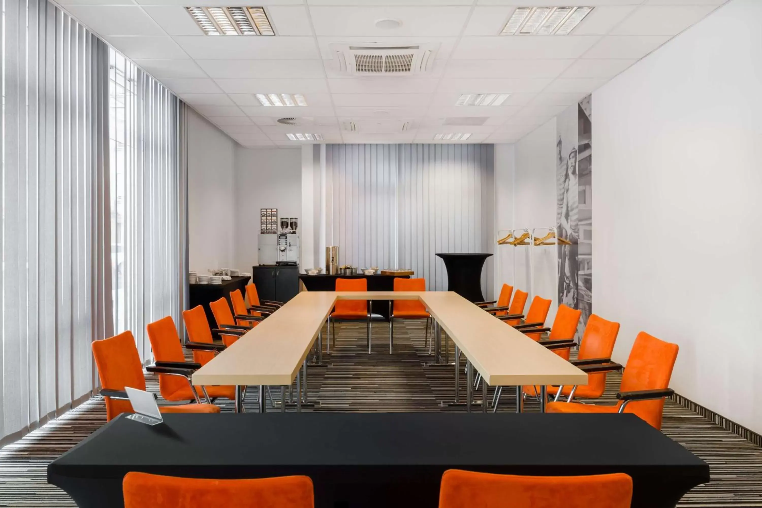 Meeting/conference room in Park Inn By Radisson Budapest