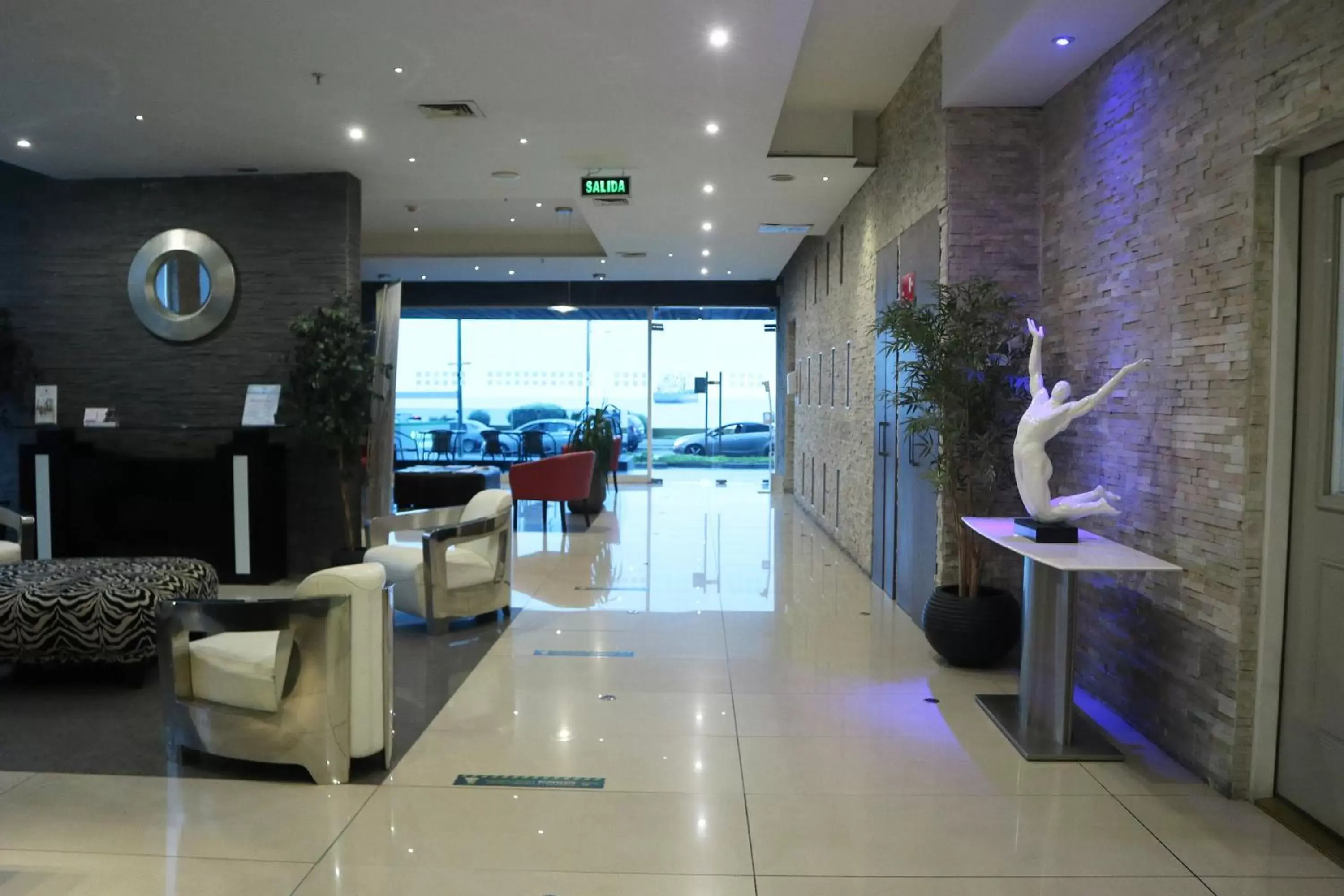 Lobby or reception in Wyndham Garden Antofagasta Pettra