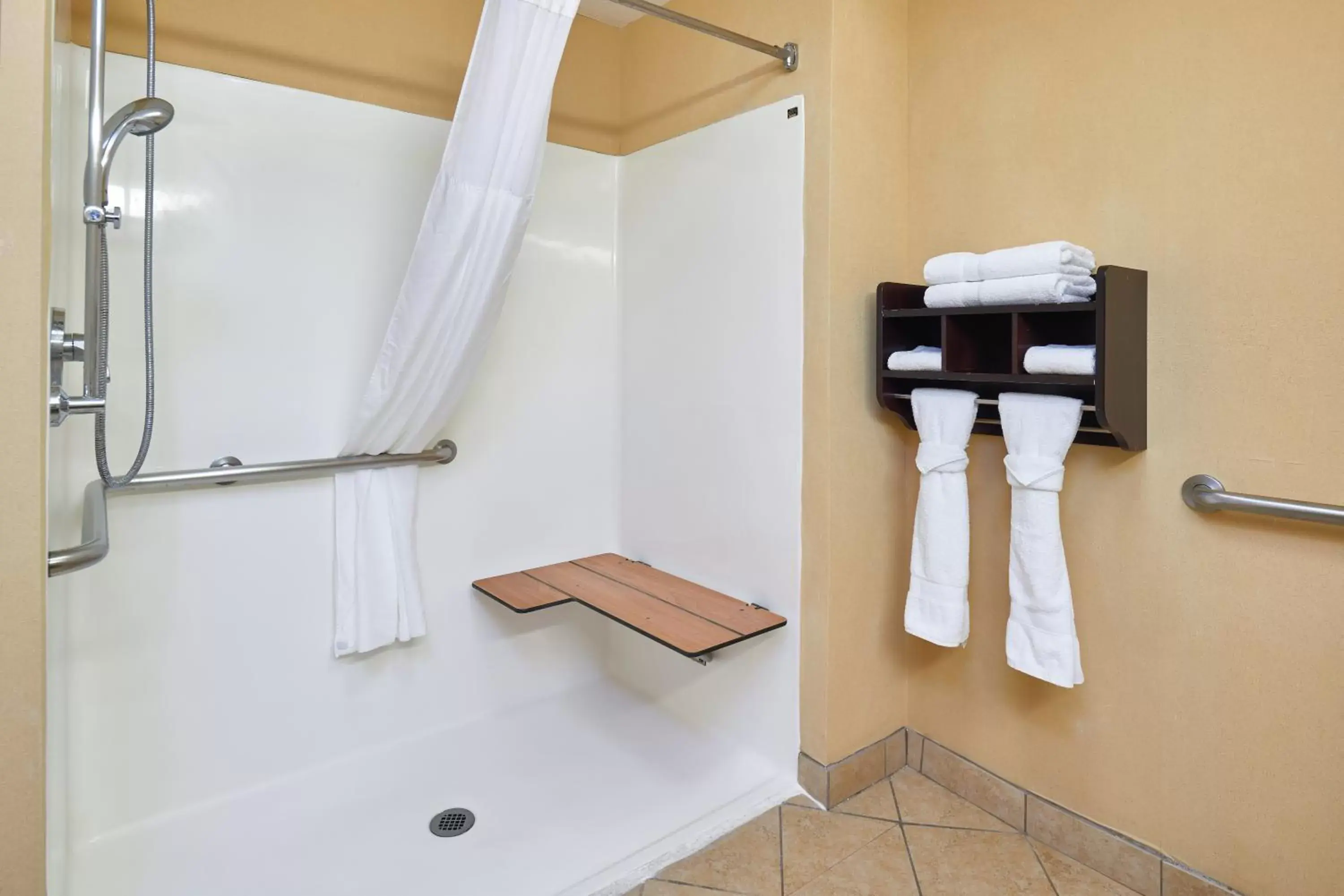 Bathroom in Hampton Inn & Suites Austin South Buda