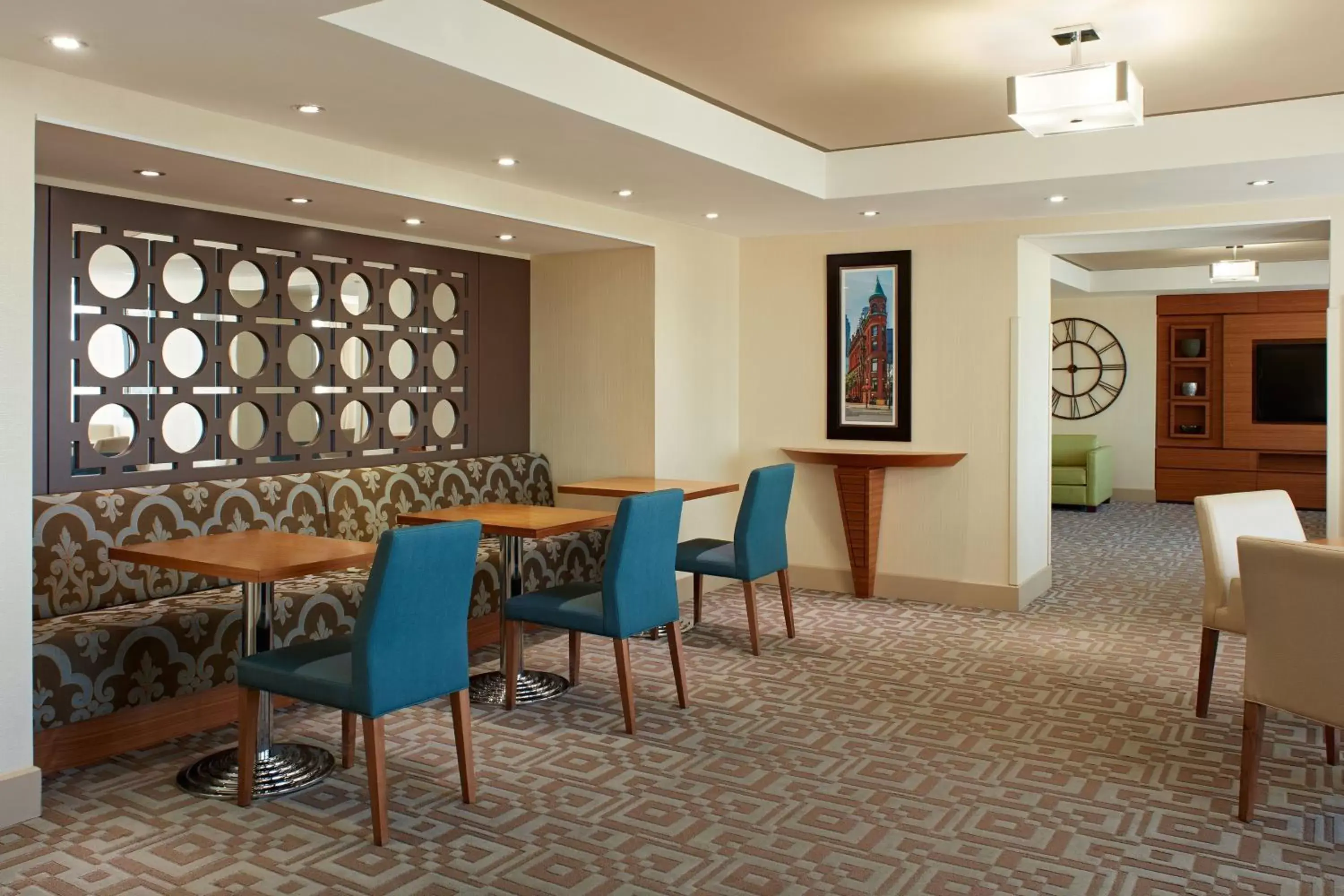 Lounge or bar, Restaurant/Places to Eat in Sheraton Parkway Toronto North Hotel & Suites