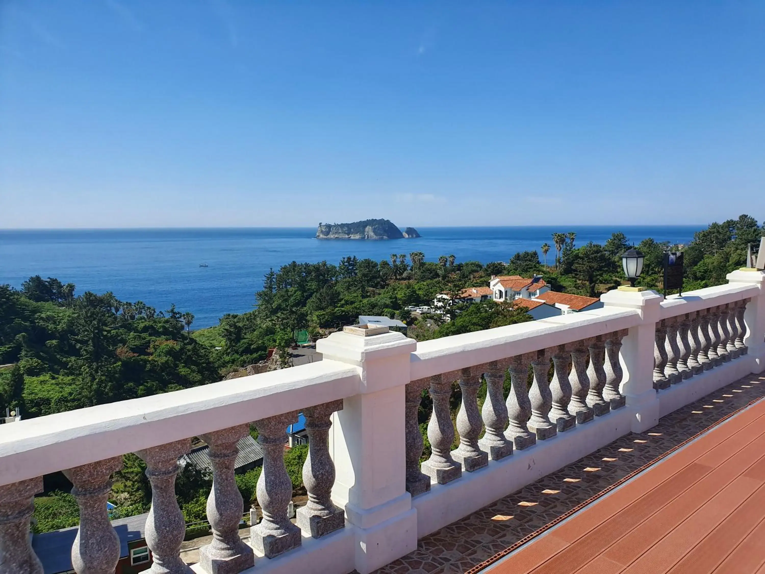 Balcony/Terrace in GoldOne Hotel & Suites