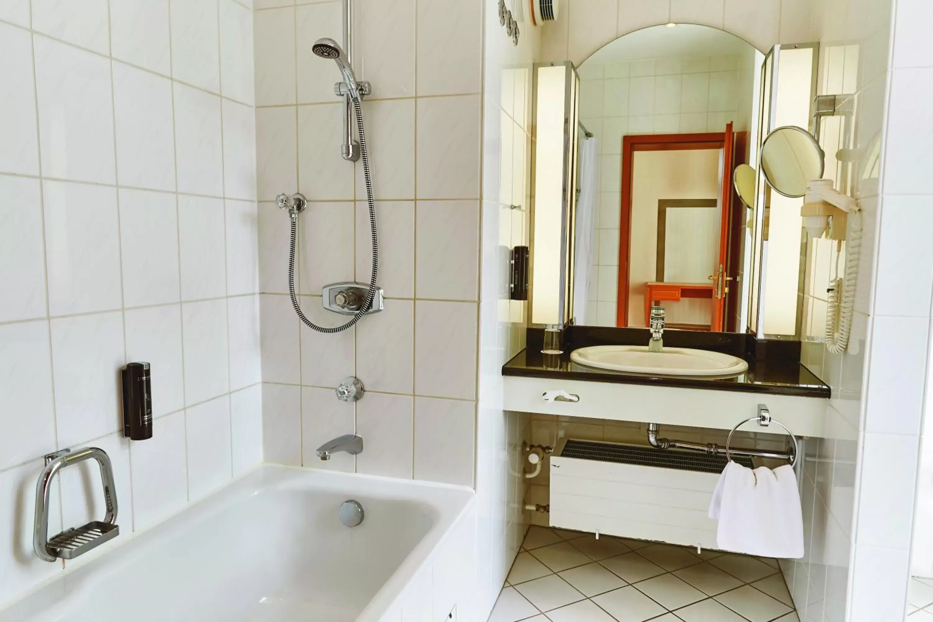 Bathroom in Steigenberger Hotel & Spa Bad Pyrmont