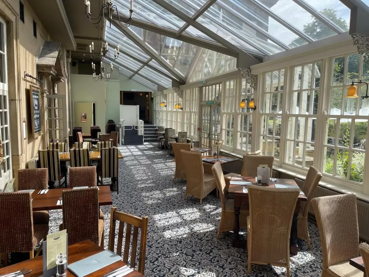Restaurant/places to eat in Manor Hotel by Greene King Inns Restaurant/places to eat in Manor Hotel by Greene King Inns