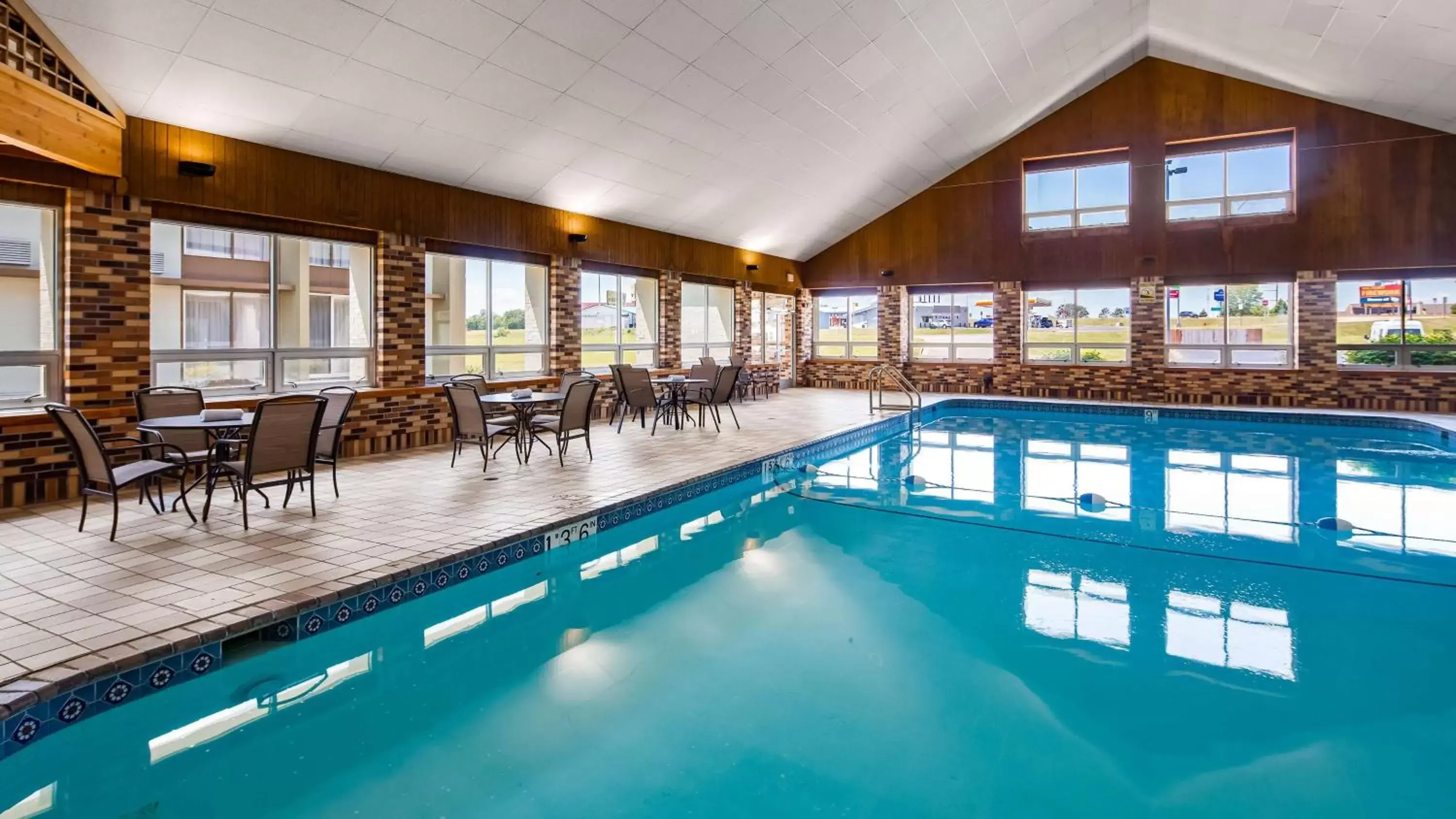 Pool view, Swimming Pool in Best Western Tomah Hotel