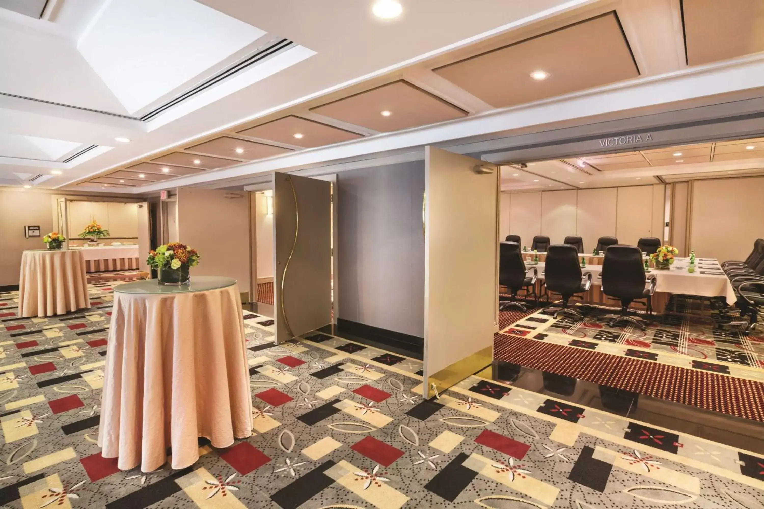 Meeting/conference room, Banquet Facilities in DoubleTree by Hilton Toronto Downtown