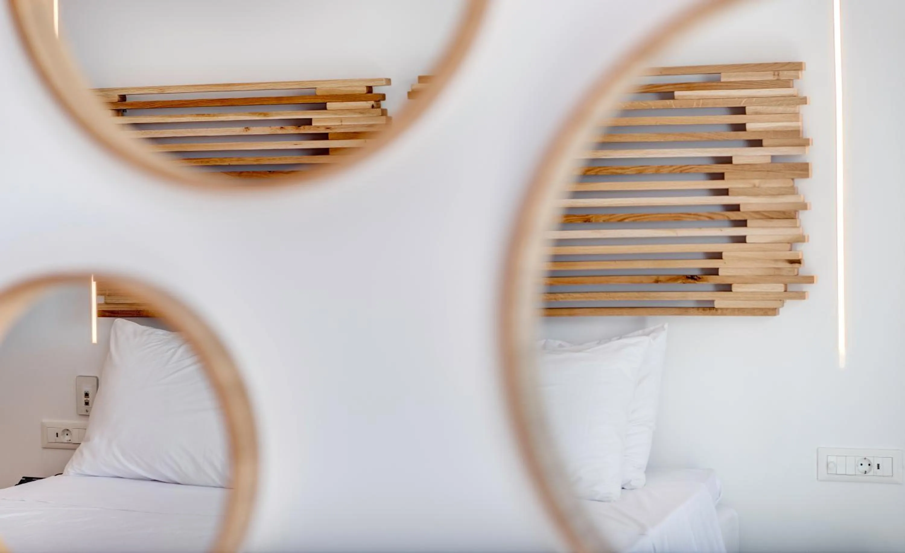 Decorative detail in Makis Place