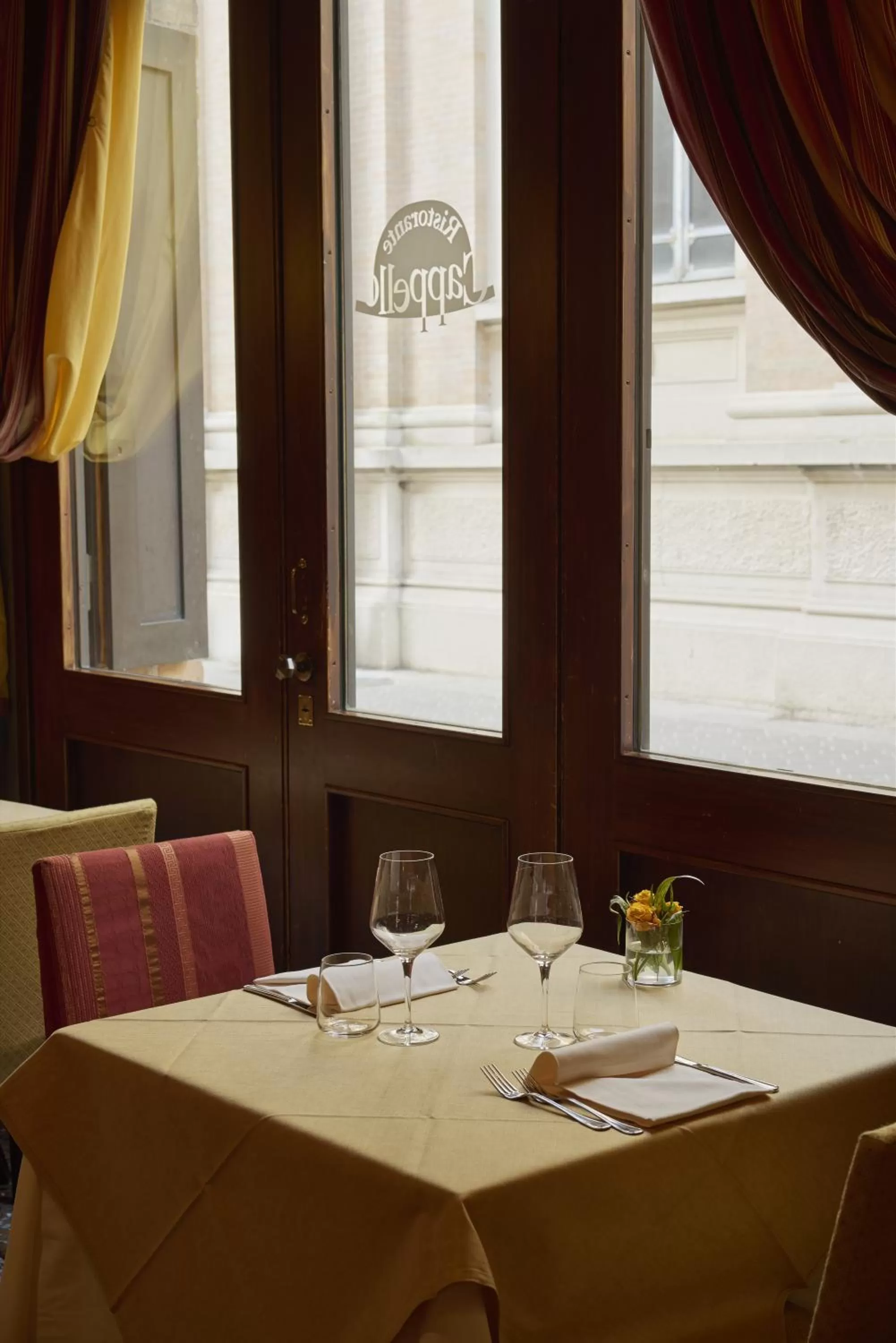 Restaurant/places to eat in Albergo Cappello