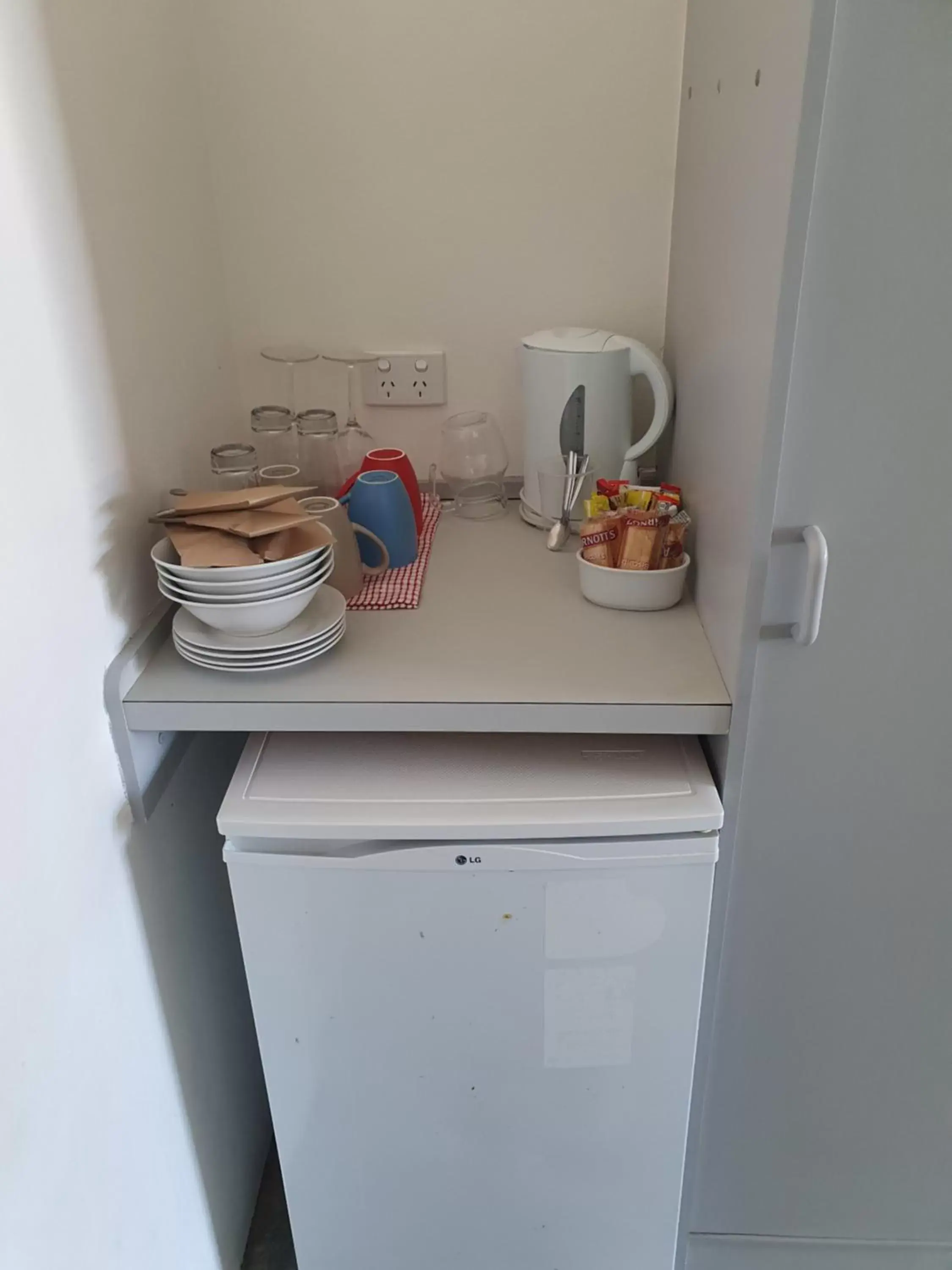 Coffee/Tea Facilities in Seabreeze Beach Hotel