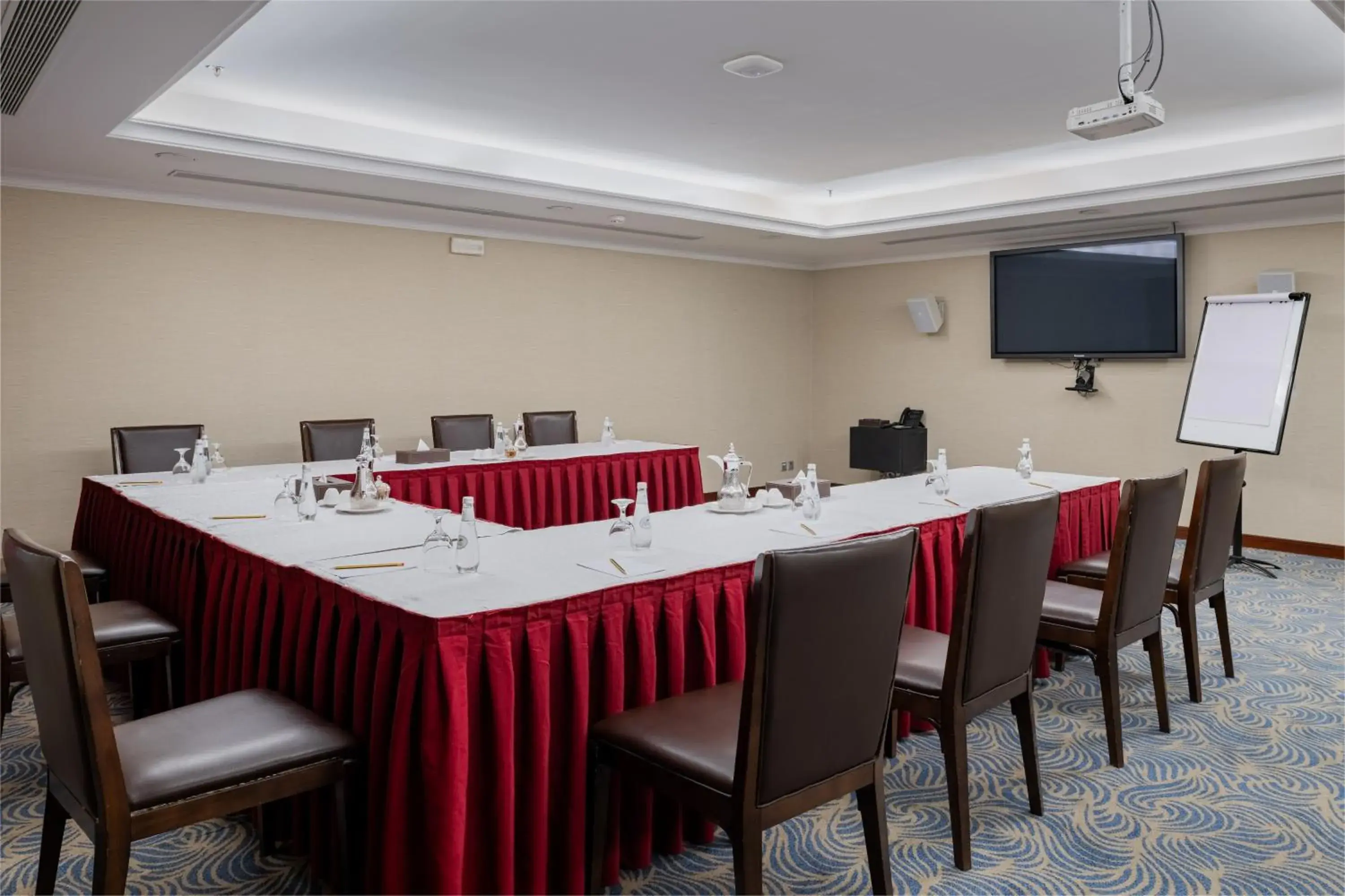 Meeting/conference room in Al Aqeeq Madinah Hotel