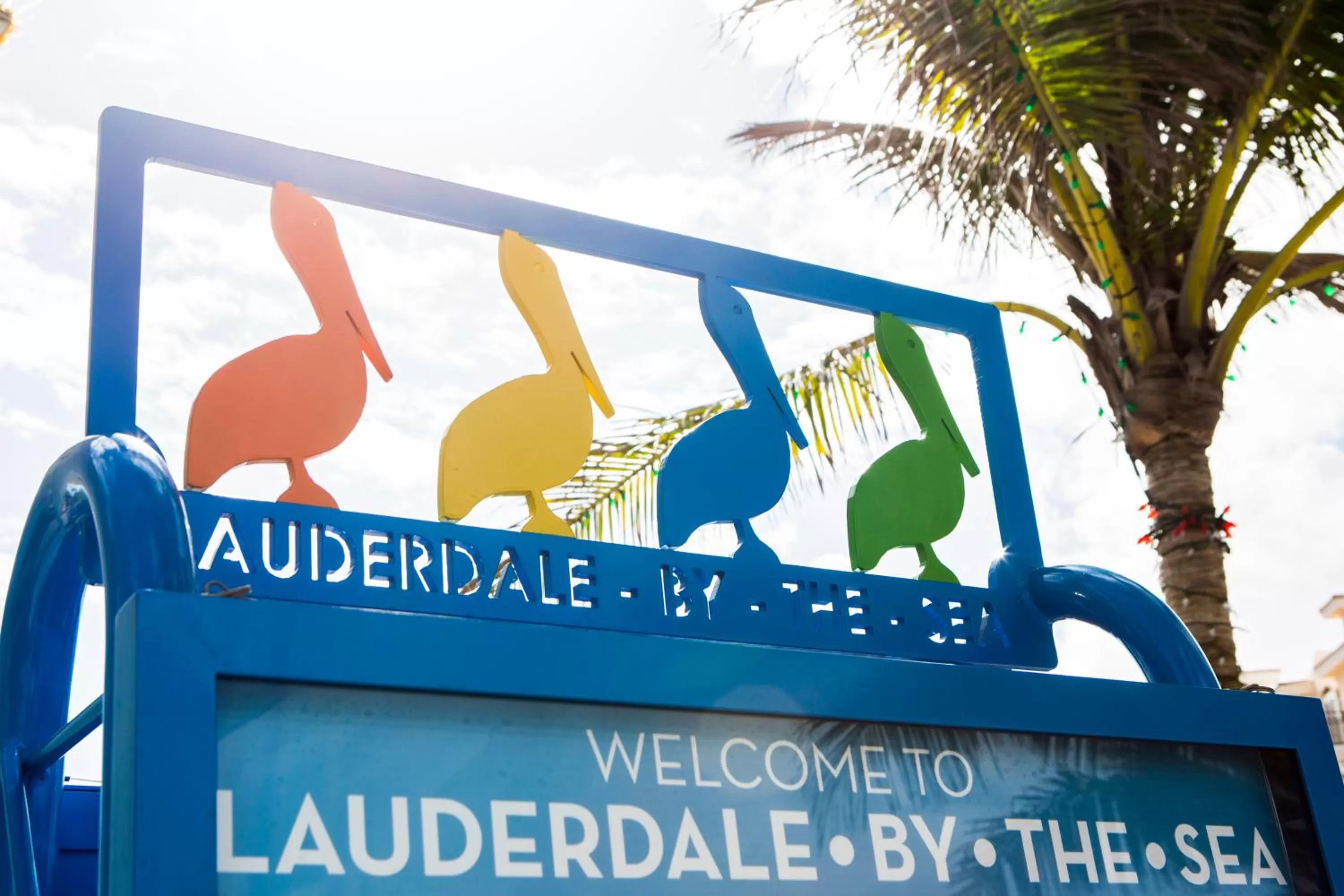 Shopping Area in 4145 By The Sea Inn & Suites