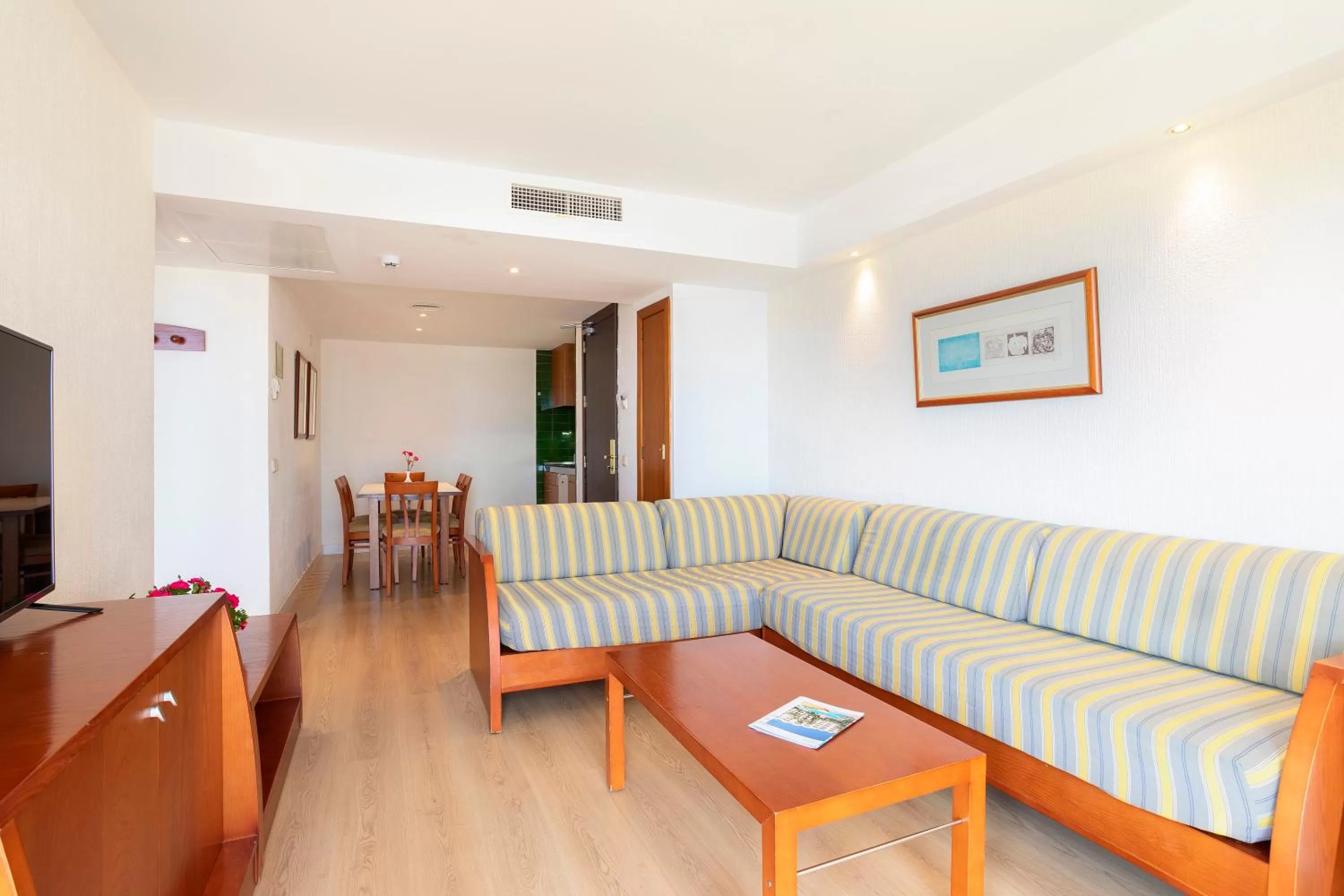 Seating area in Hipotels Dunas Aparthotel