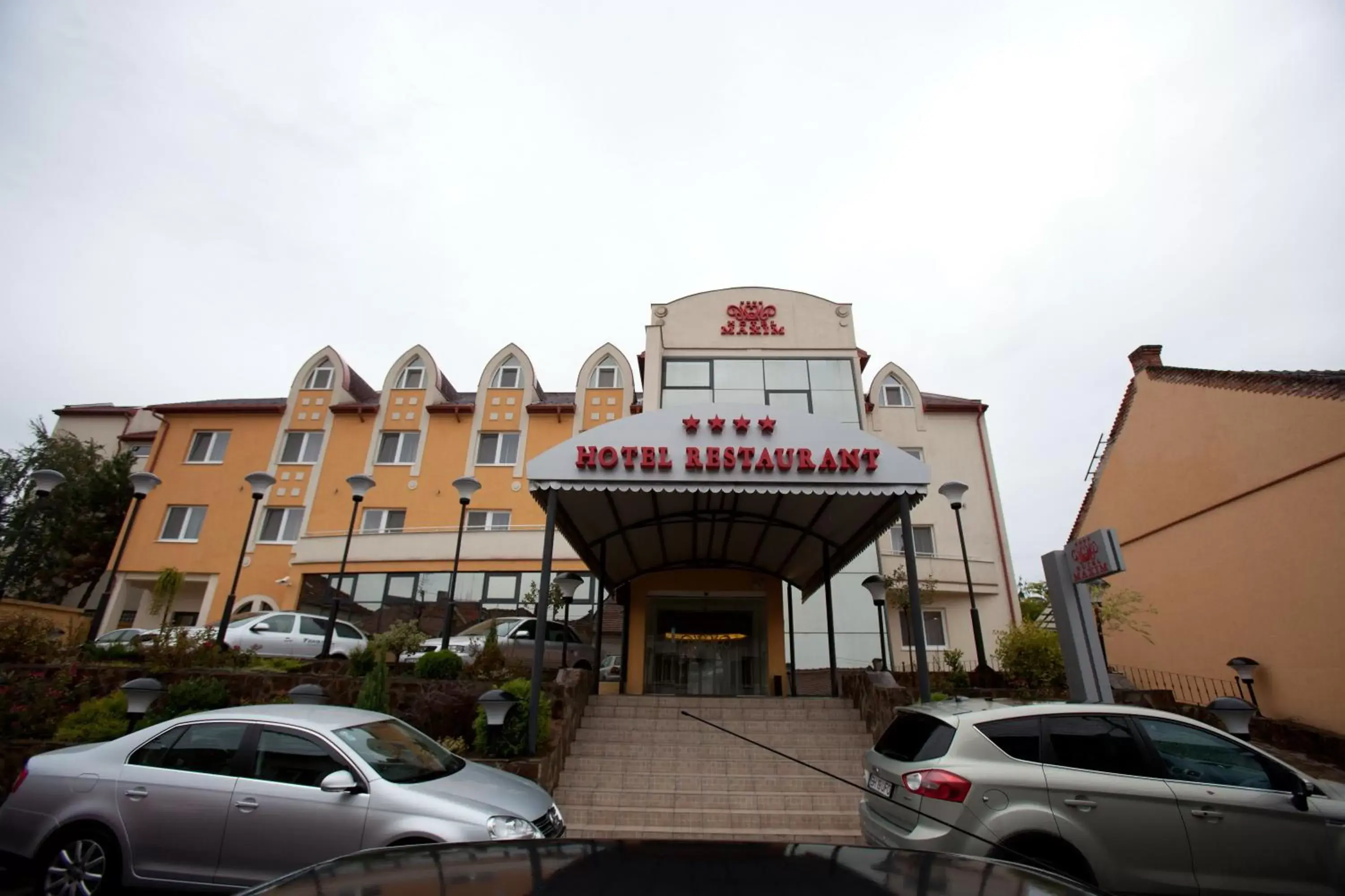 Facade/entrance, Property Building in Hotel Maxim