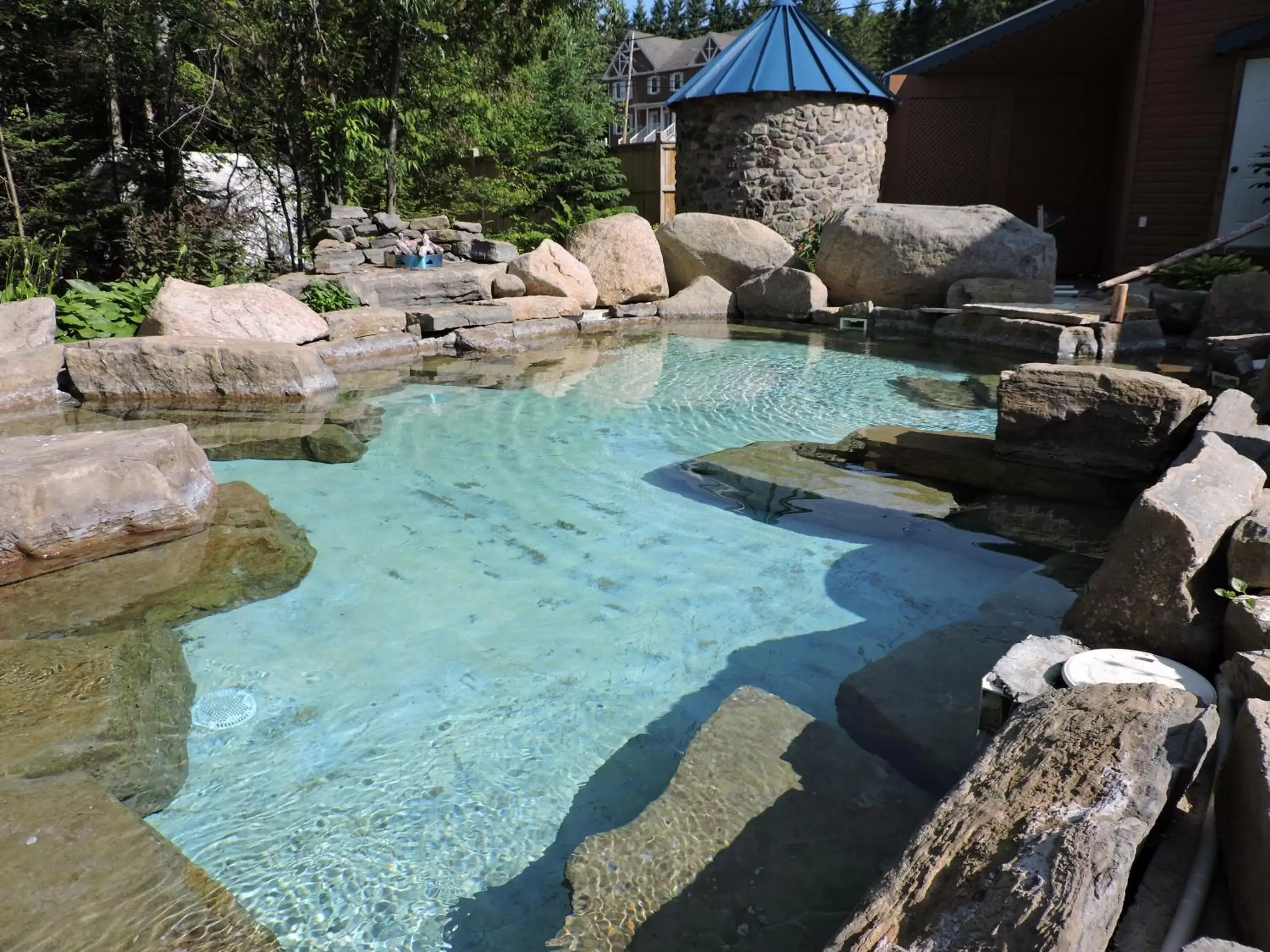 Hot Spring Bath, Swimming Pool in Auberge Spa & Beaux Reves