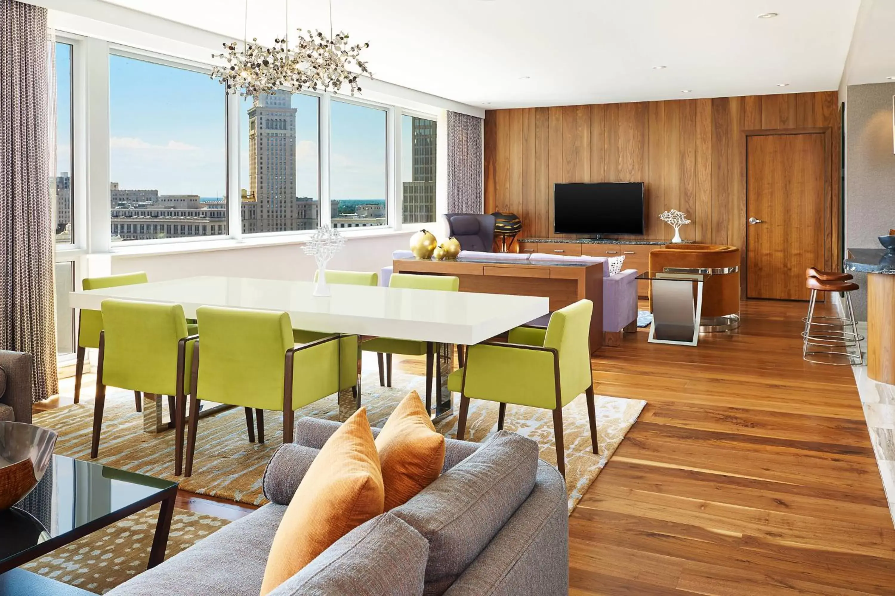 Photo of the whole room, Seating Area in The Westin Cleveland Downtown