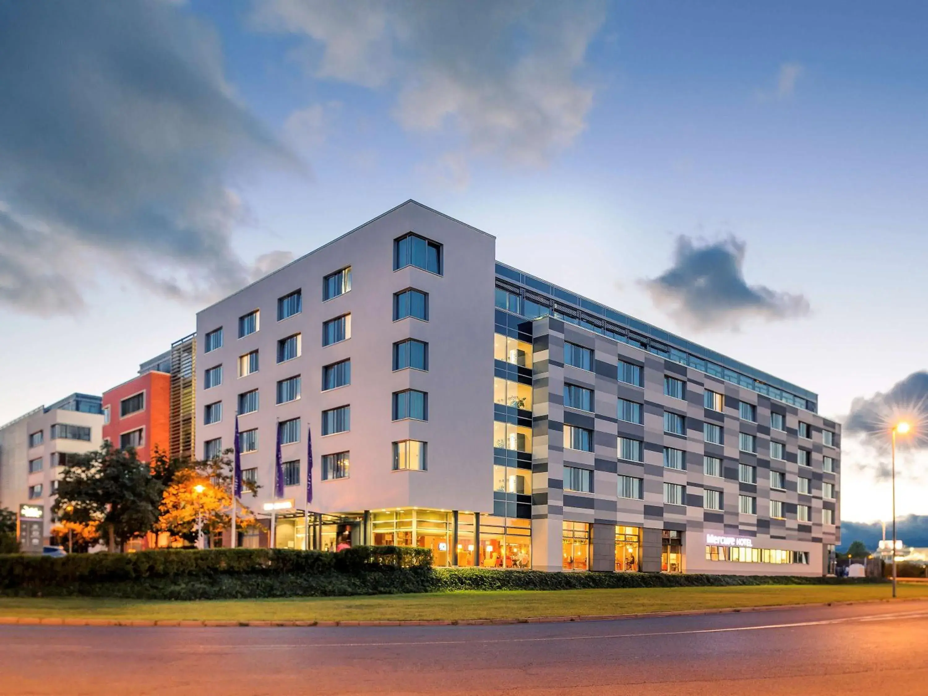 Property Building in Mercure Hotel Frankfurt Eschborn Helfmann-Park