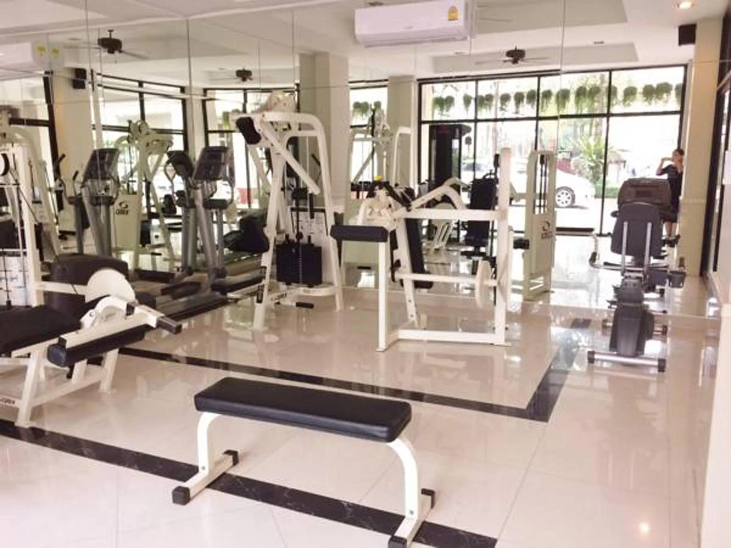 Fitness centre/facilities in Asoke Residence Sukhumvit by UHG
