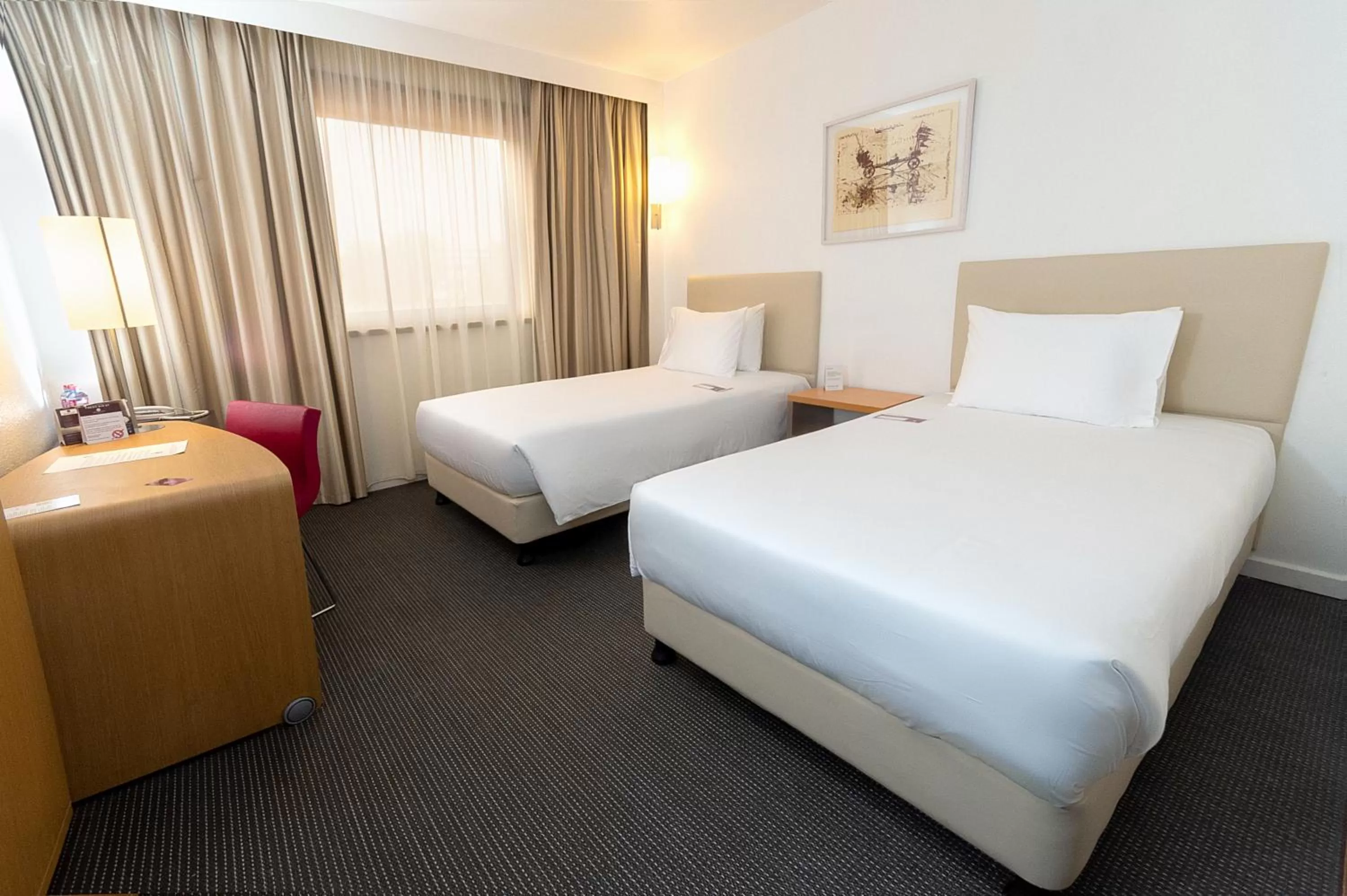 Photo of the whole room, Bed in Accra City Hotel