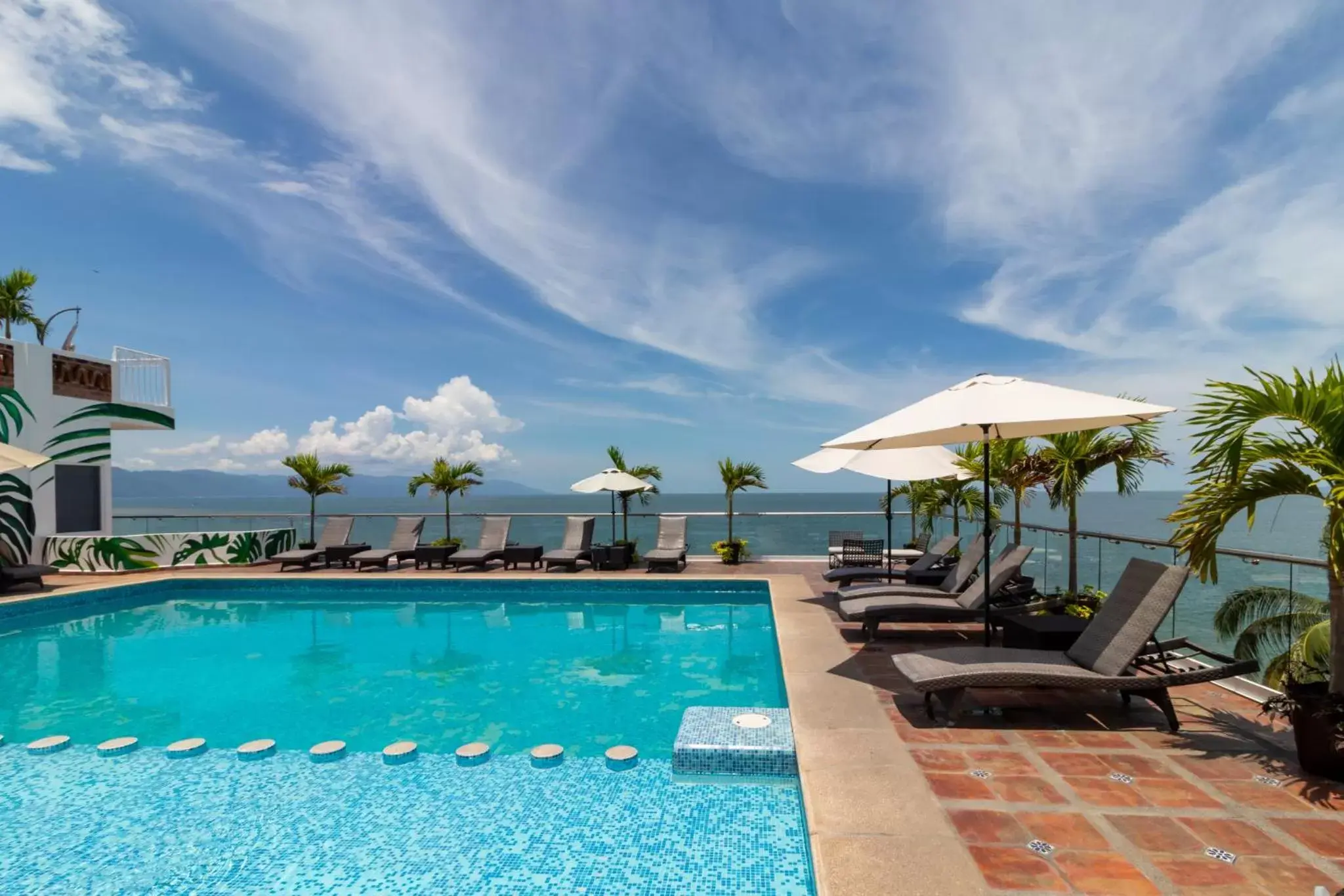 Swimming Pool in The Paramar Beachfront Boutique Hotel With Breakfast Included - Downtown Malecon