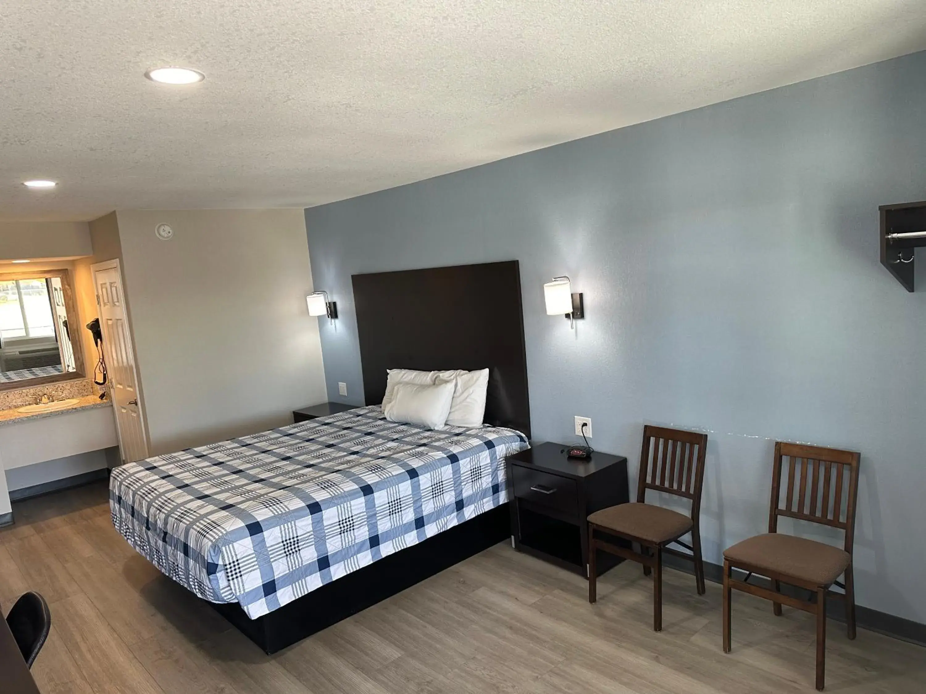 Bed in Gila Bend Lodge