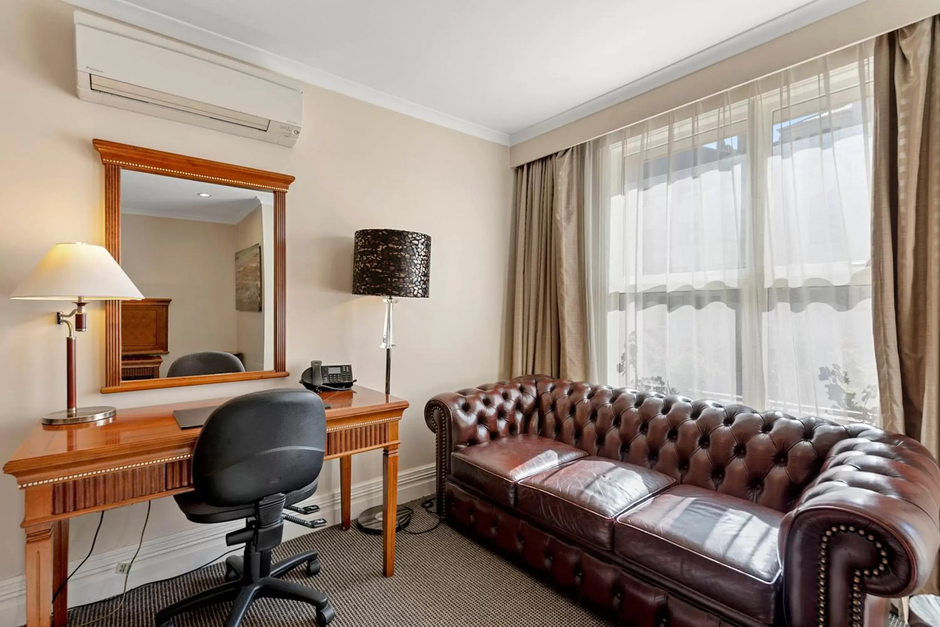 Seating Area in The Grand Hotel Launceston (Formerly Clarion Hotel)