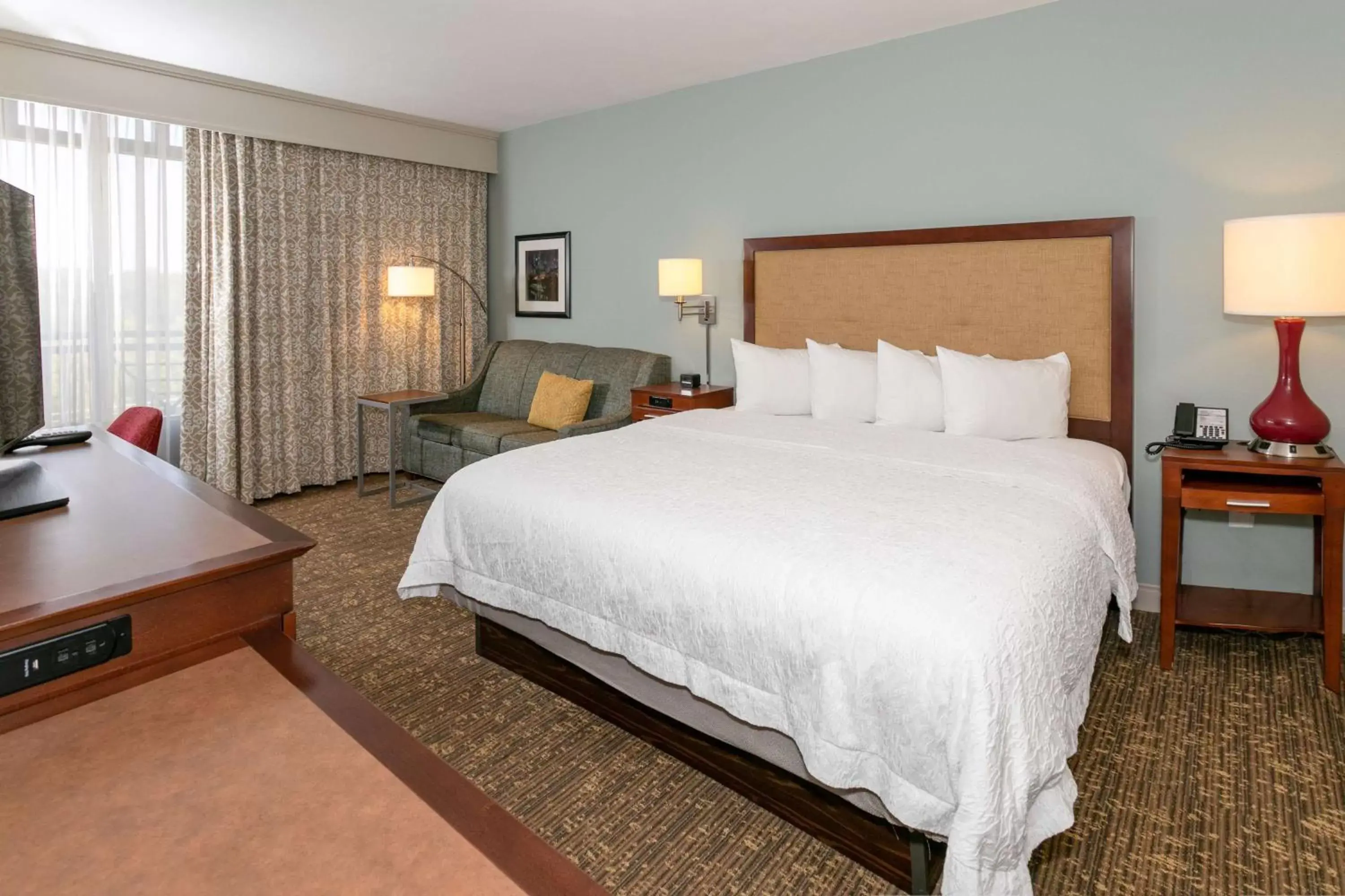 Bedroom, Bed in Hampton Inn & Suites Nashville-Green Hills