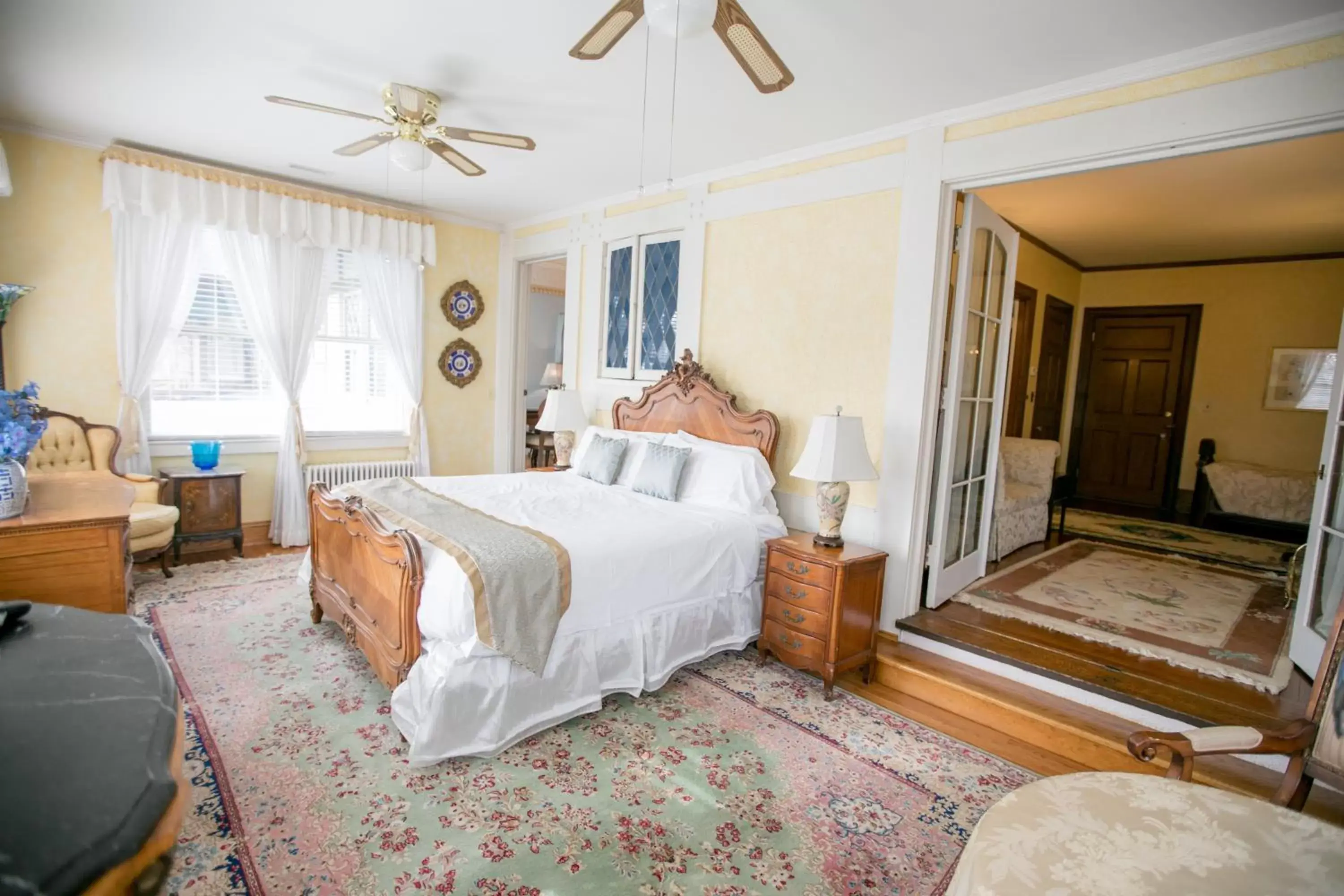 Bed in Gramercy Mansion