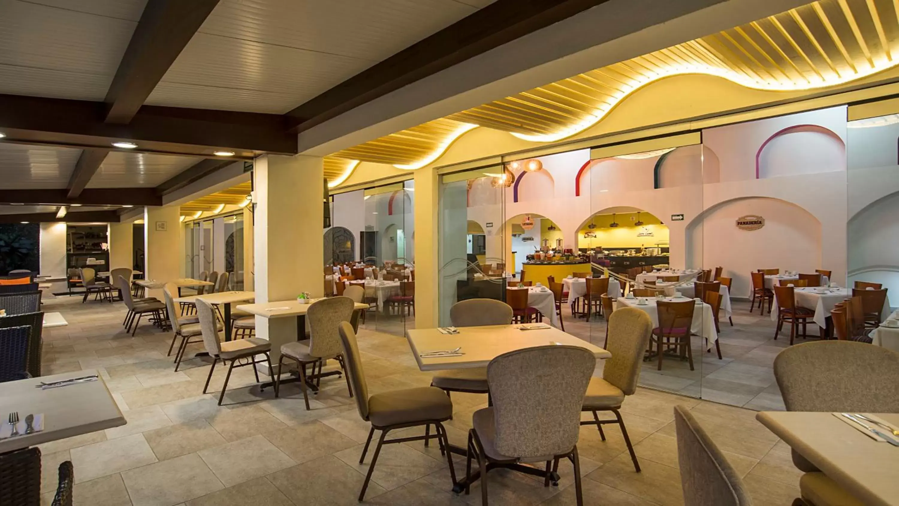 Restaurant/Places to Eat in Holiday Inn Tuxtla Gutierrez, an IHG Hotel