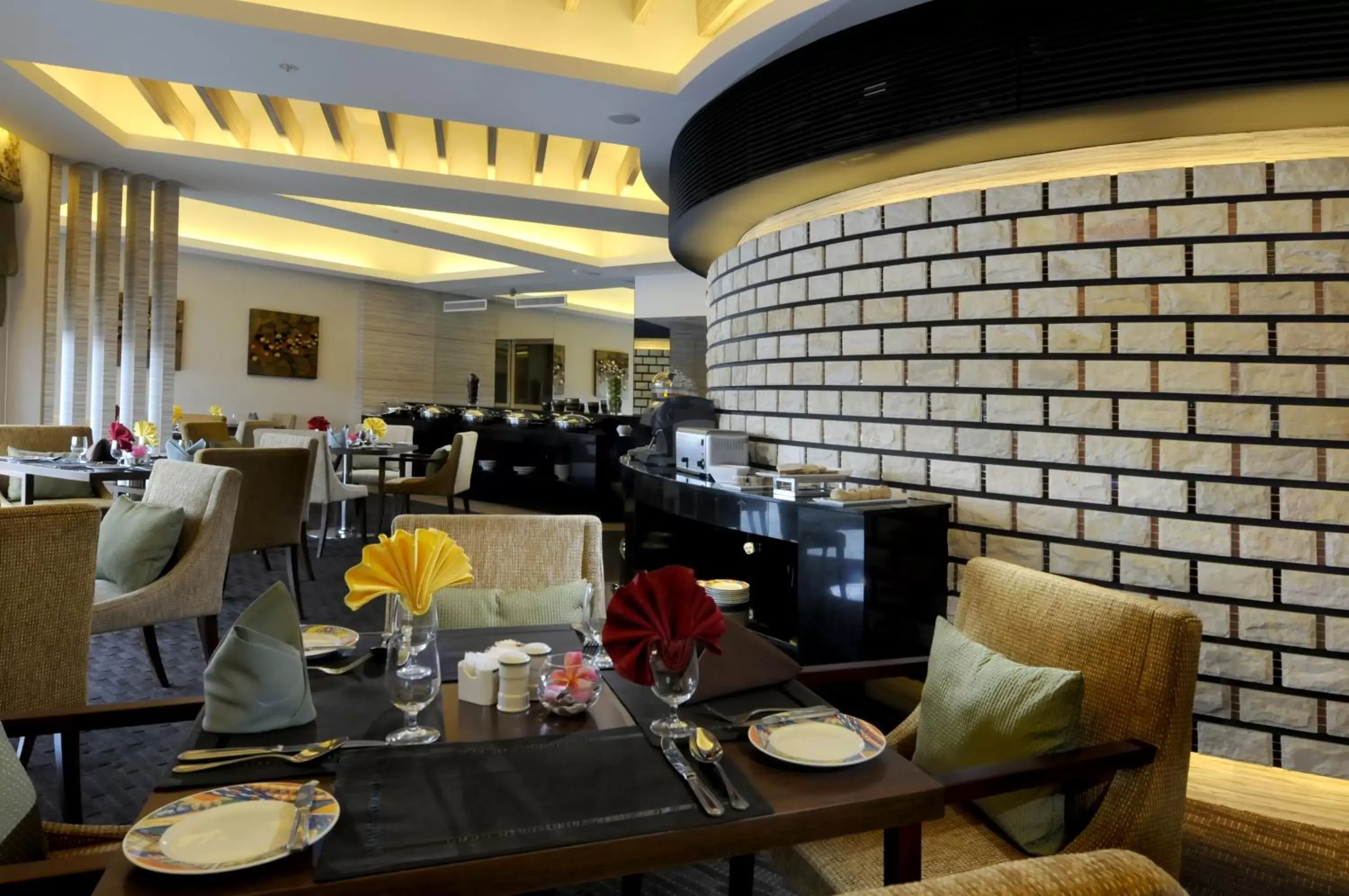 Business facilities, Restaurant/Places to Eat in Grand Margherita Hotel