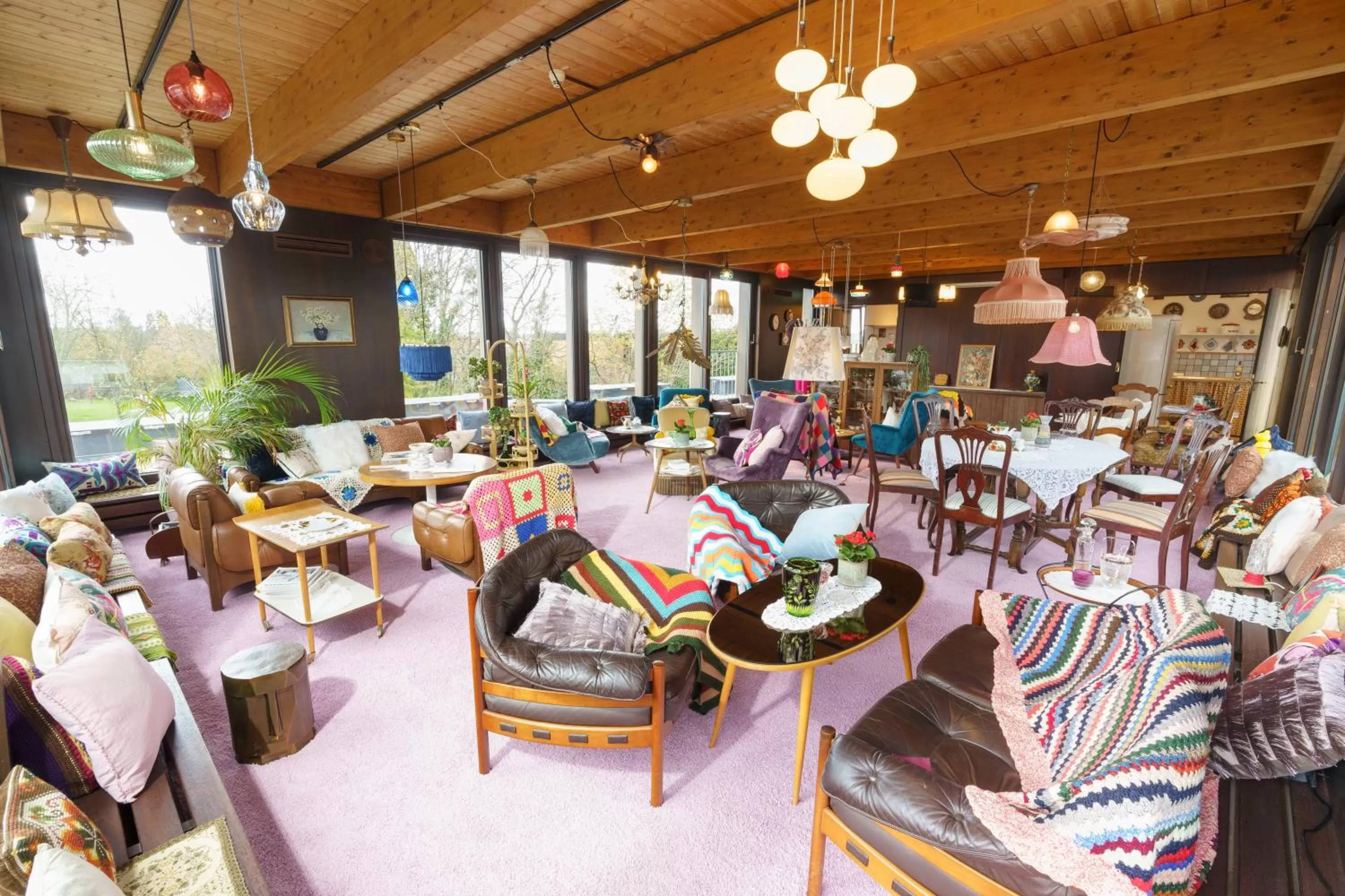 Decorative detail in Tante ALMA's Bonner Hotel