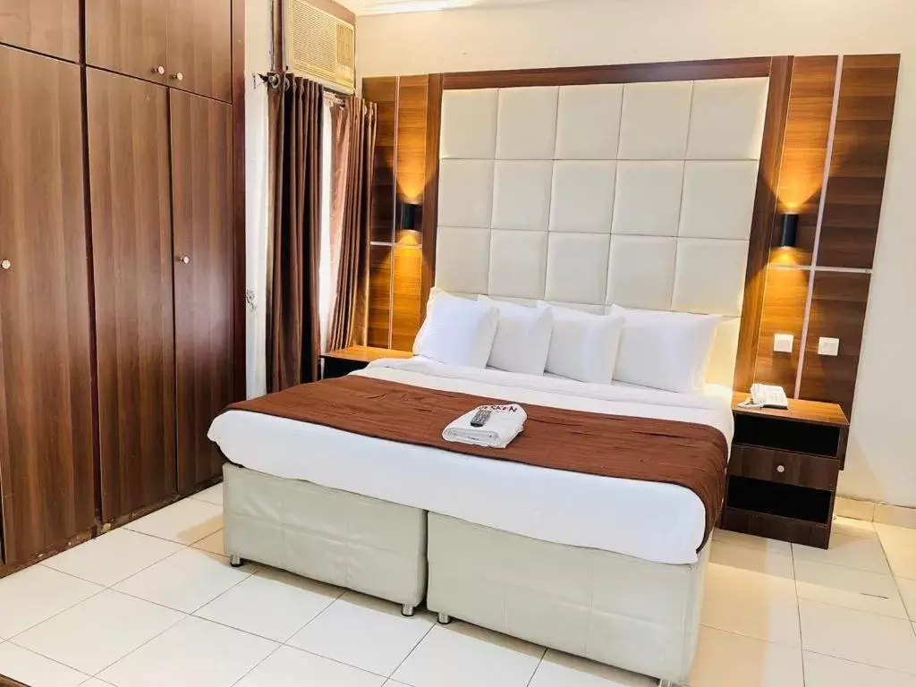 Deluxe Double Room in Presken Residence Deluxe Double Room in Presken Residence