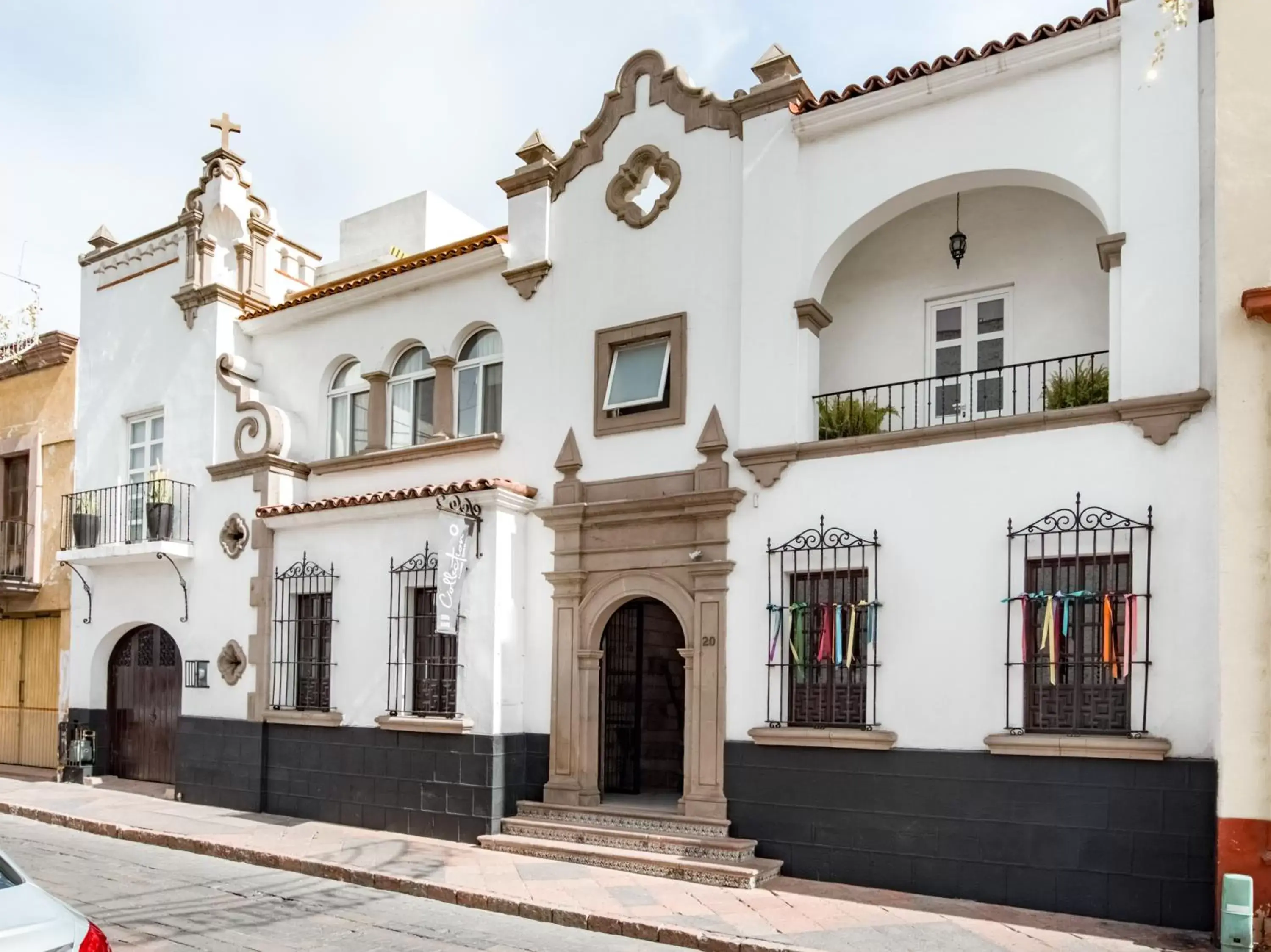 Property Building in Hotel Quinta Allende