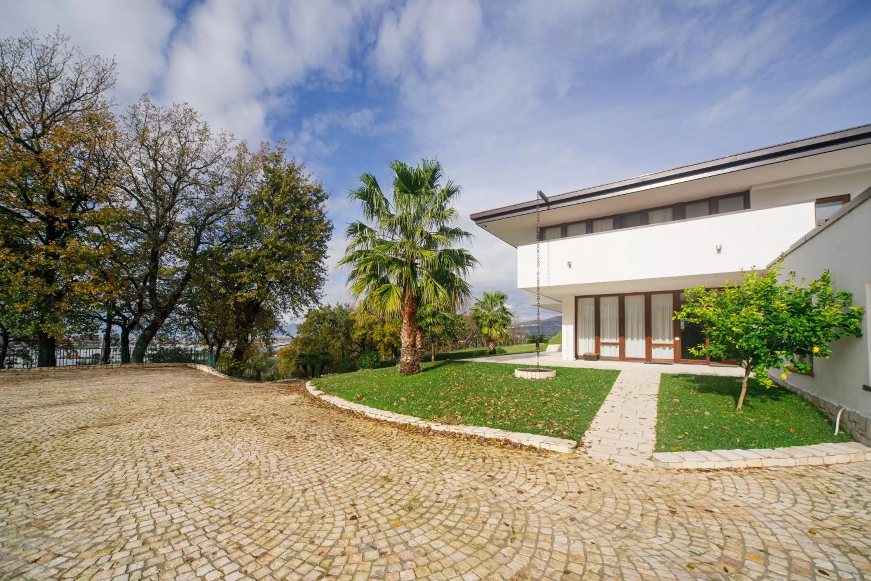 Property Building in ARIA - Villa di Campagna