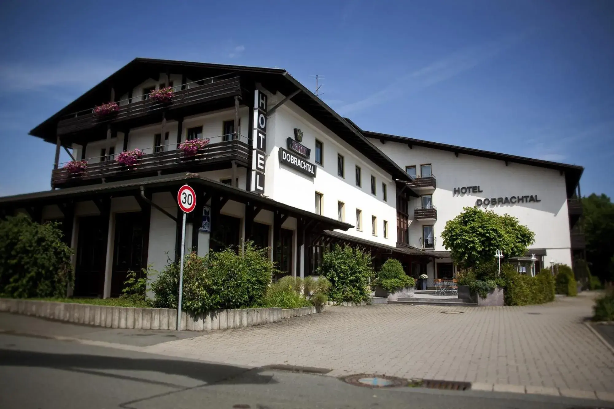 Facade/entrance, Property Building in Flair Hotel Dobrachtal