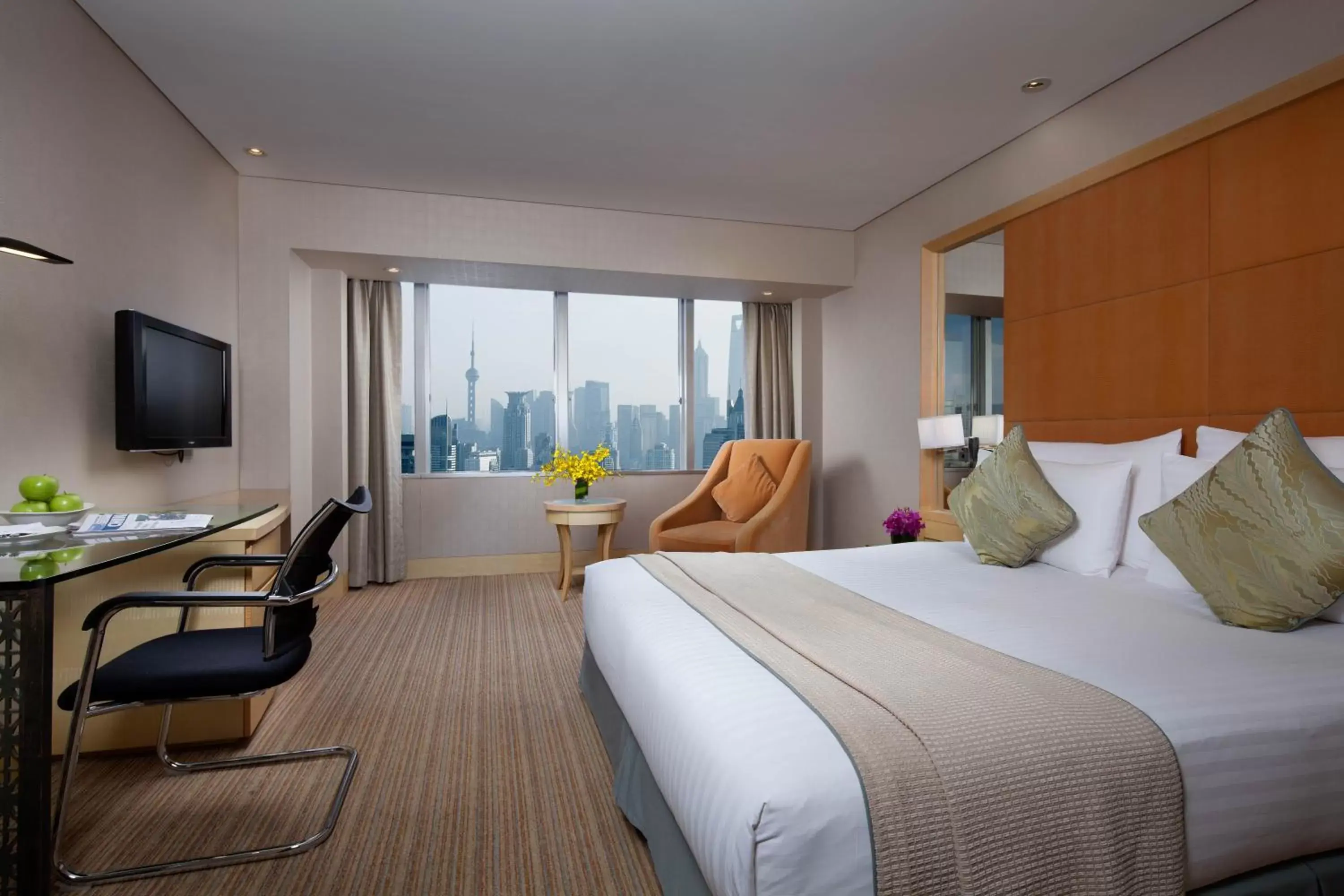 Bedroom, Bed in Jin Jiang Tower Bedroom, Bed in Jin Jiang Tower