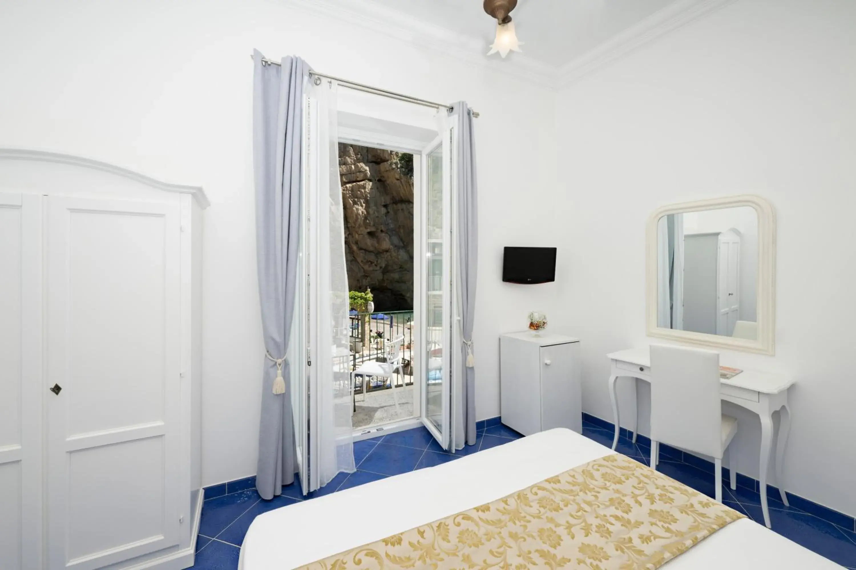 Bedroom, Bed in Hotel Alfonso A Mare