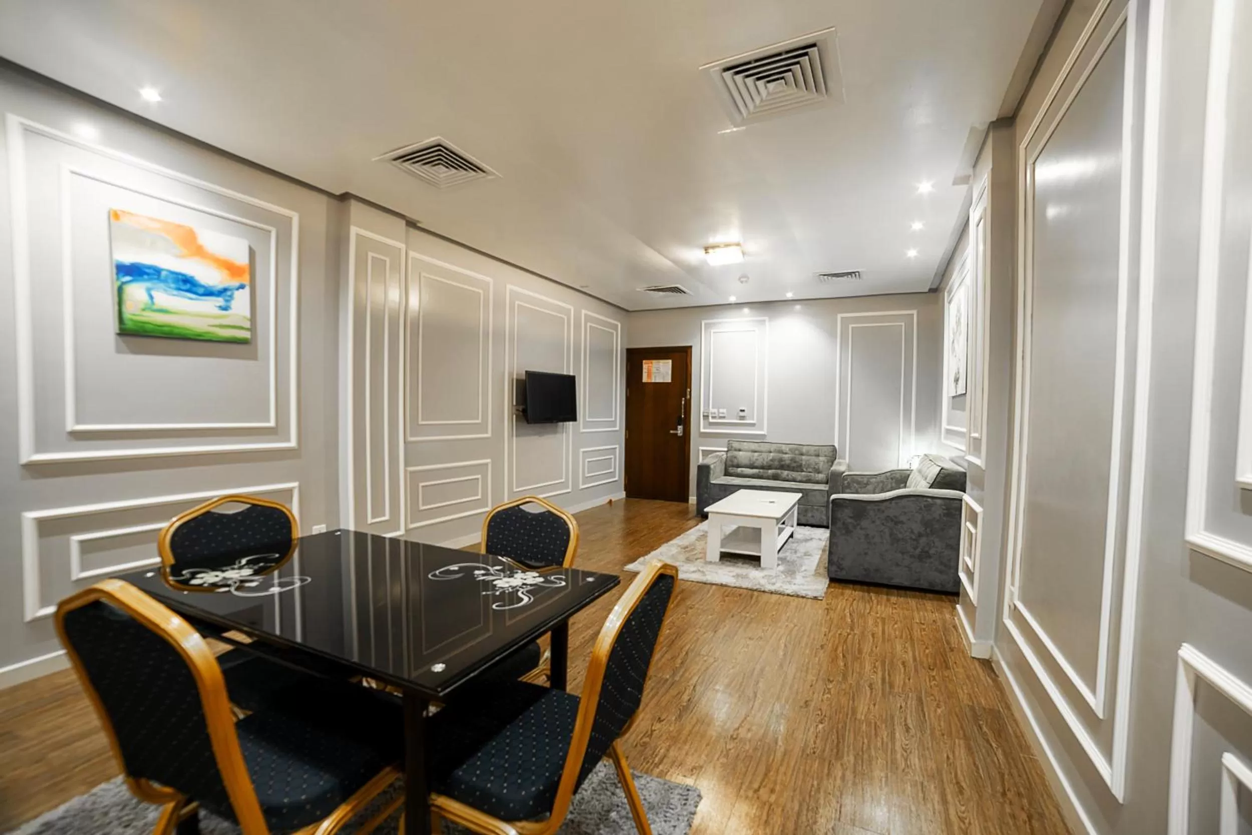 Golden Garden Al Corniche