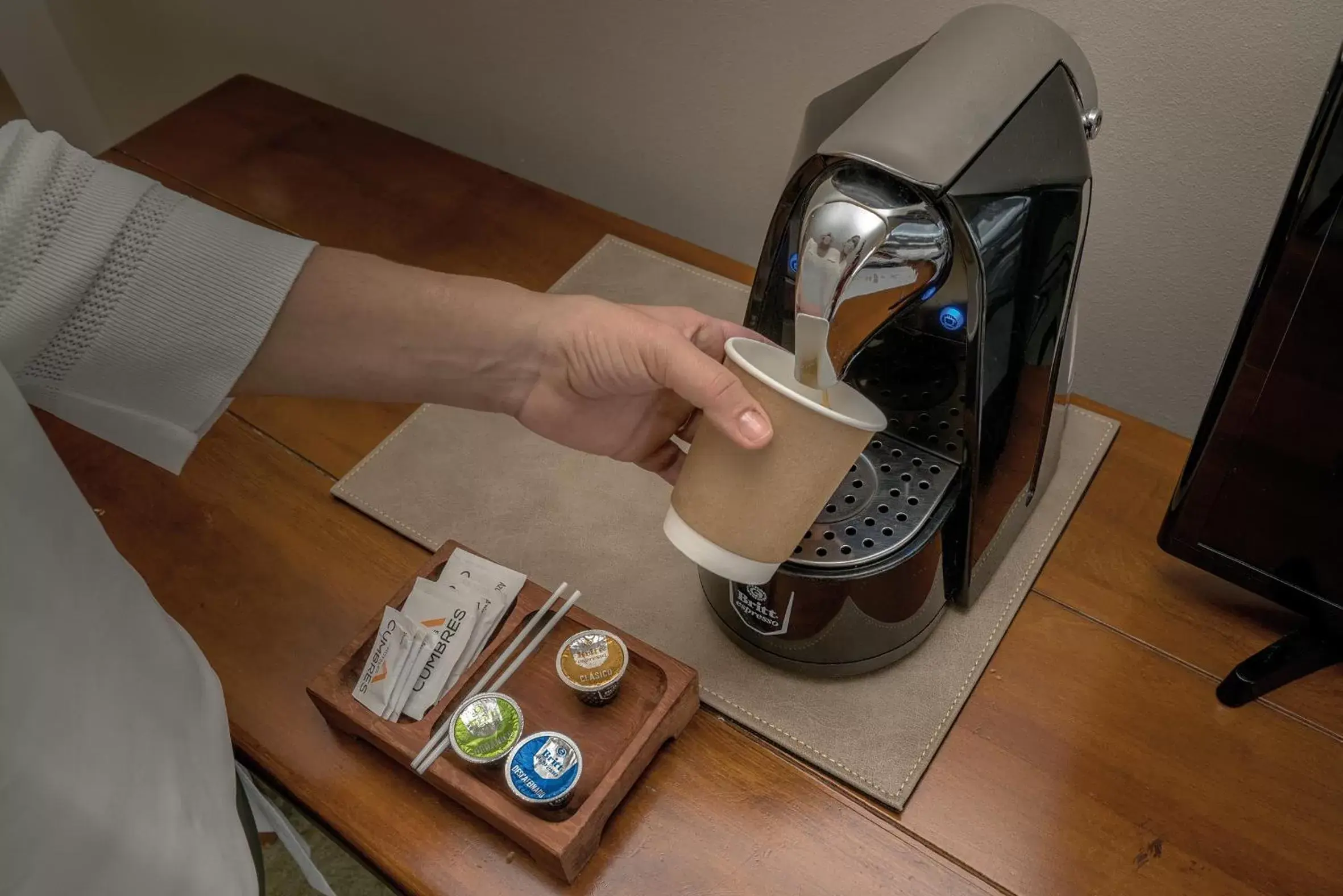 Coffee/tea facilities in Hotel Cumbres Puerto Varas