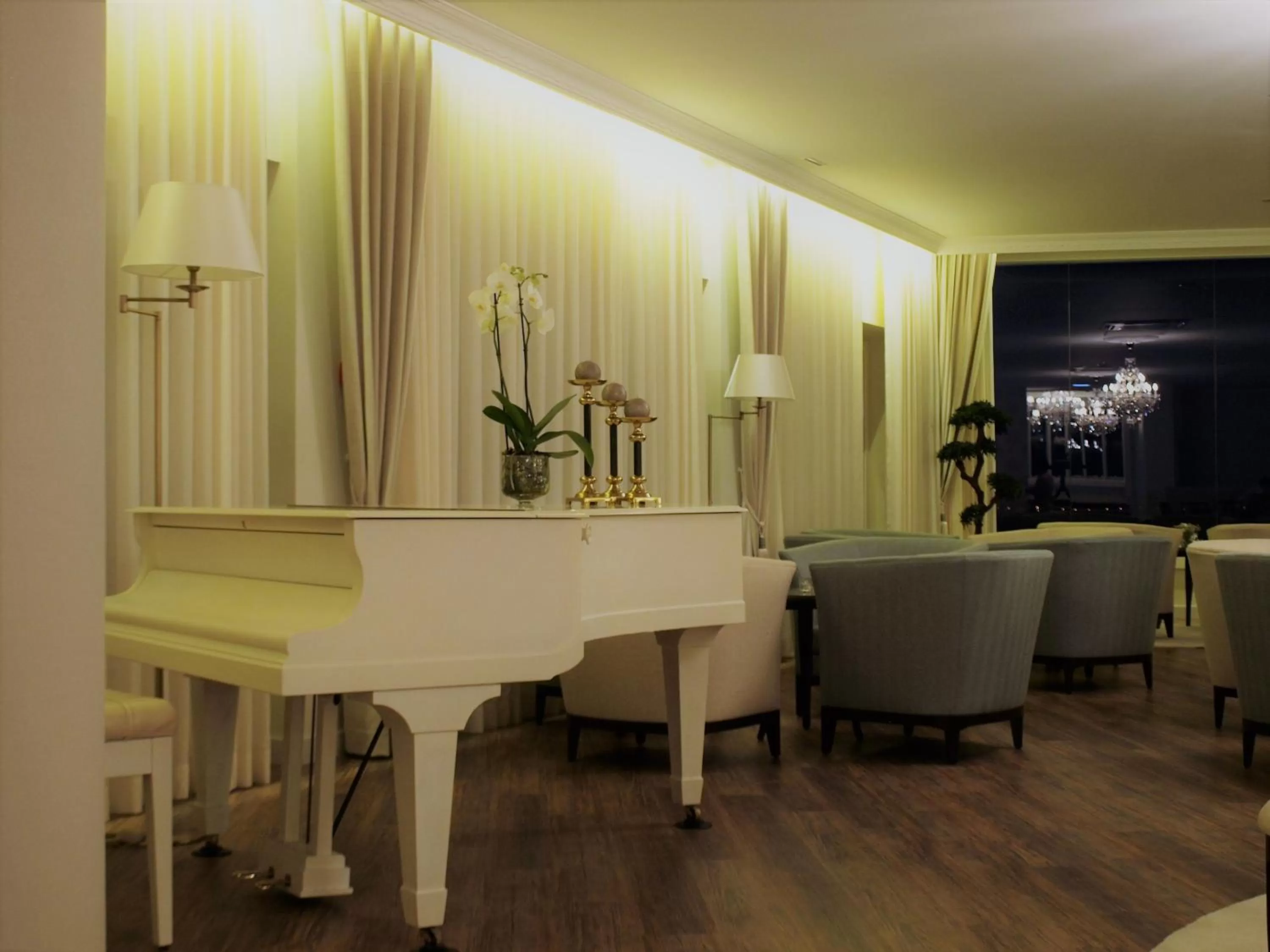 Lounge or bar in Luna Hotel Turismo