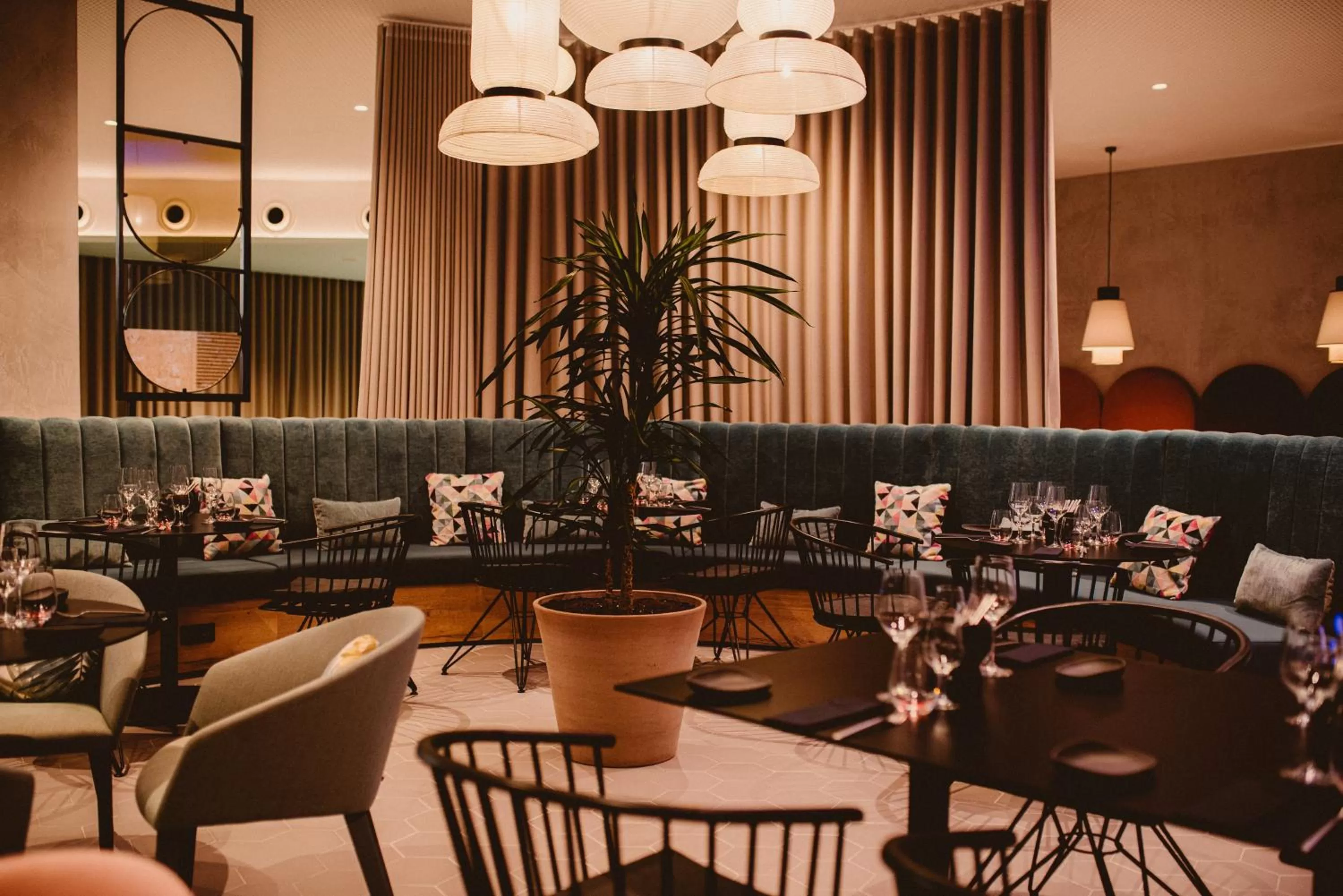 Restaurant/places to eat in Novotel Campo De Las Naciones