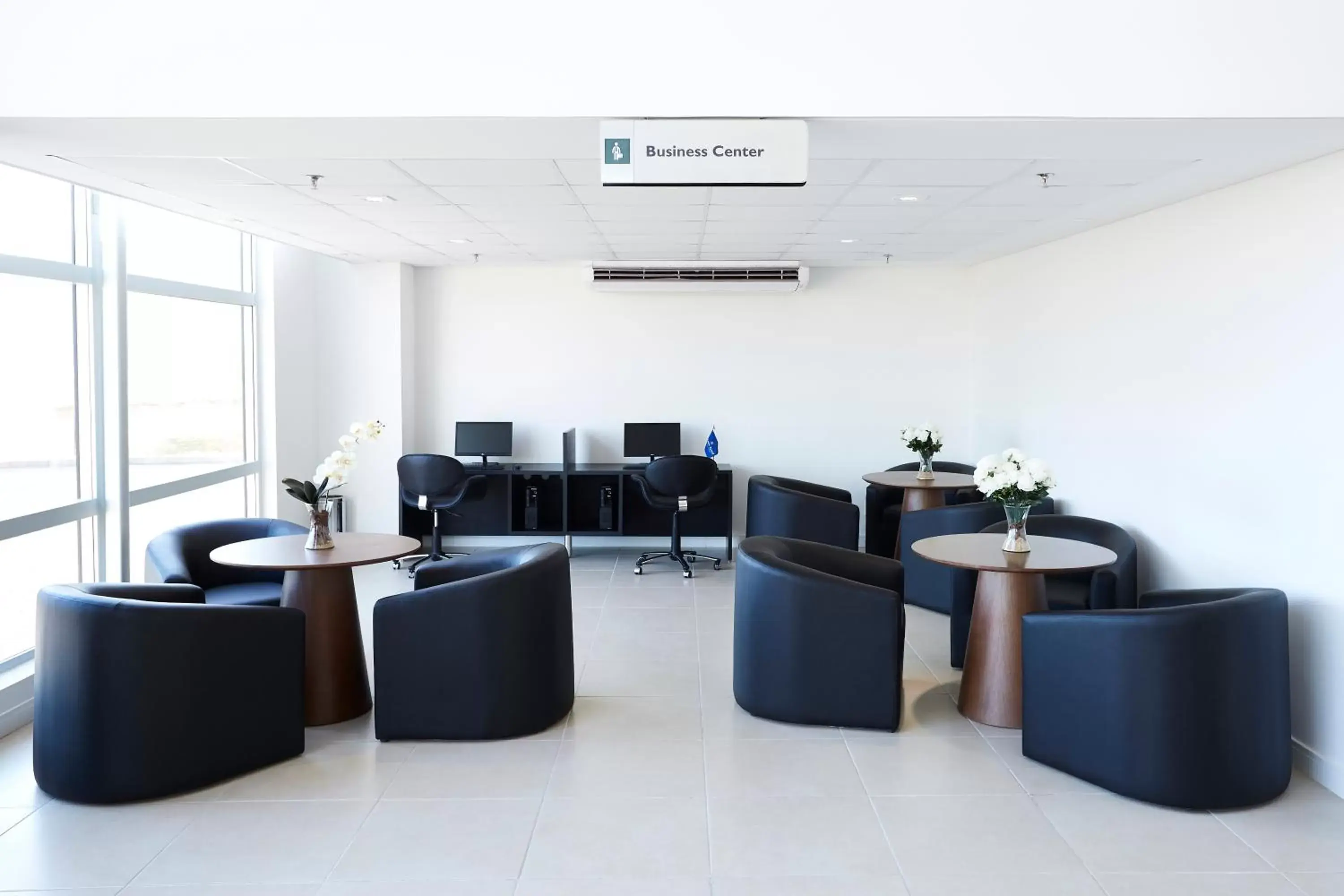 Lobby or reception in Tulip Inn Itaguai Lobby or reception in Tulip Inn Itaguai