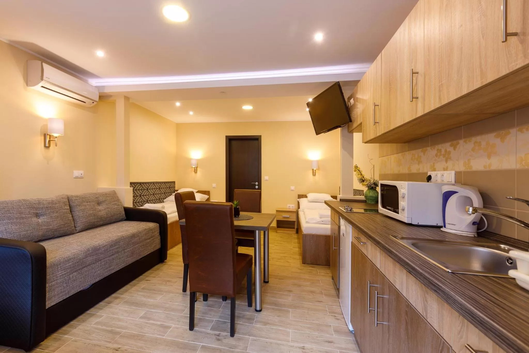 Central Panzió Gyula