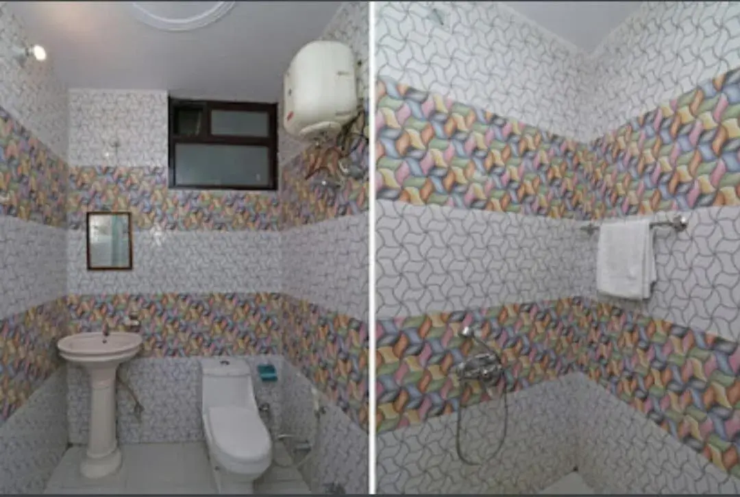 Bathroom in Hotel Shivoham Palace Tapovan