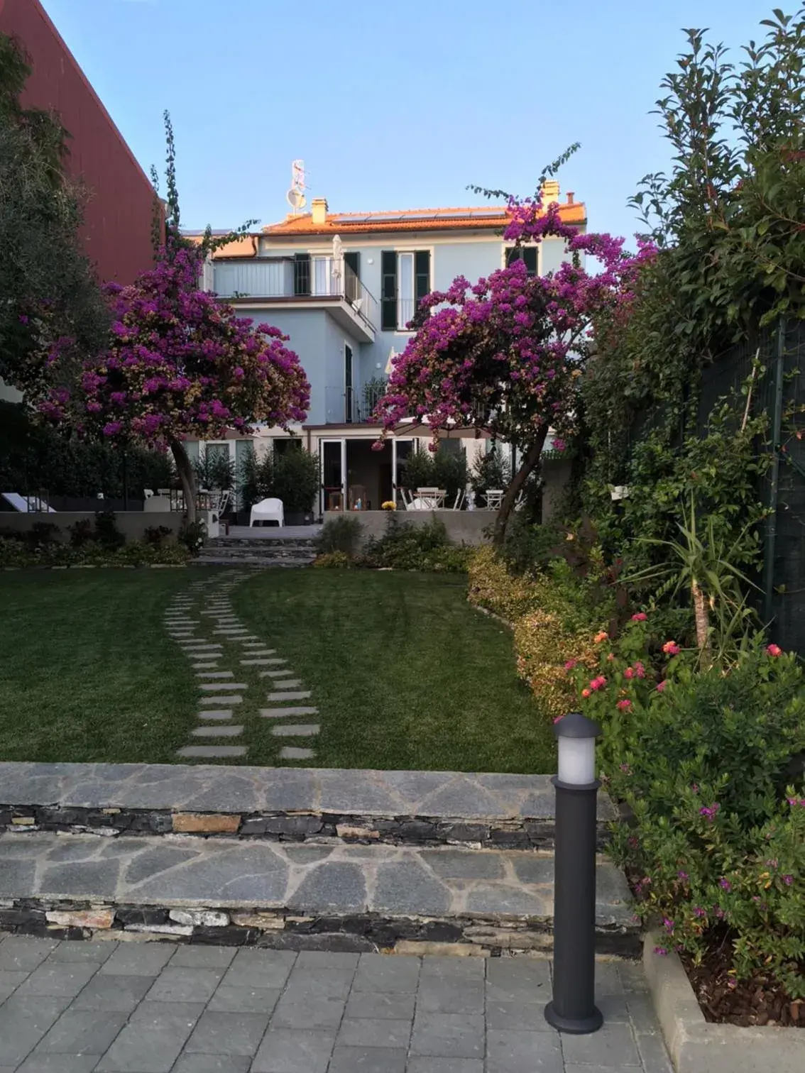 Garden, Property Building in Blu Hotel