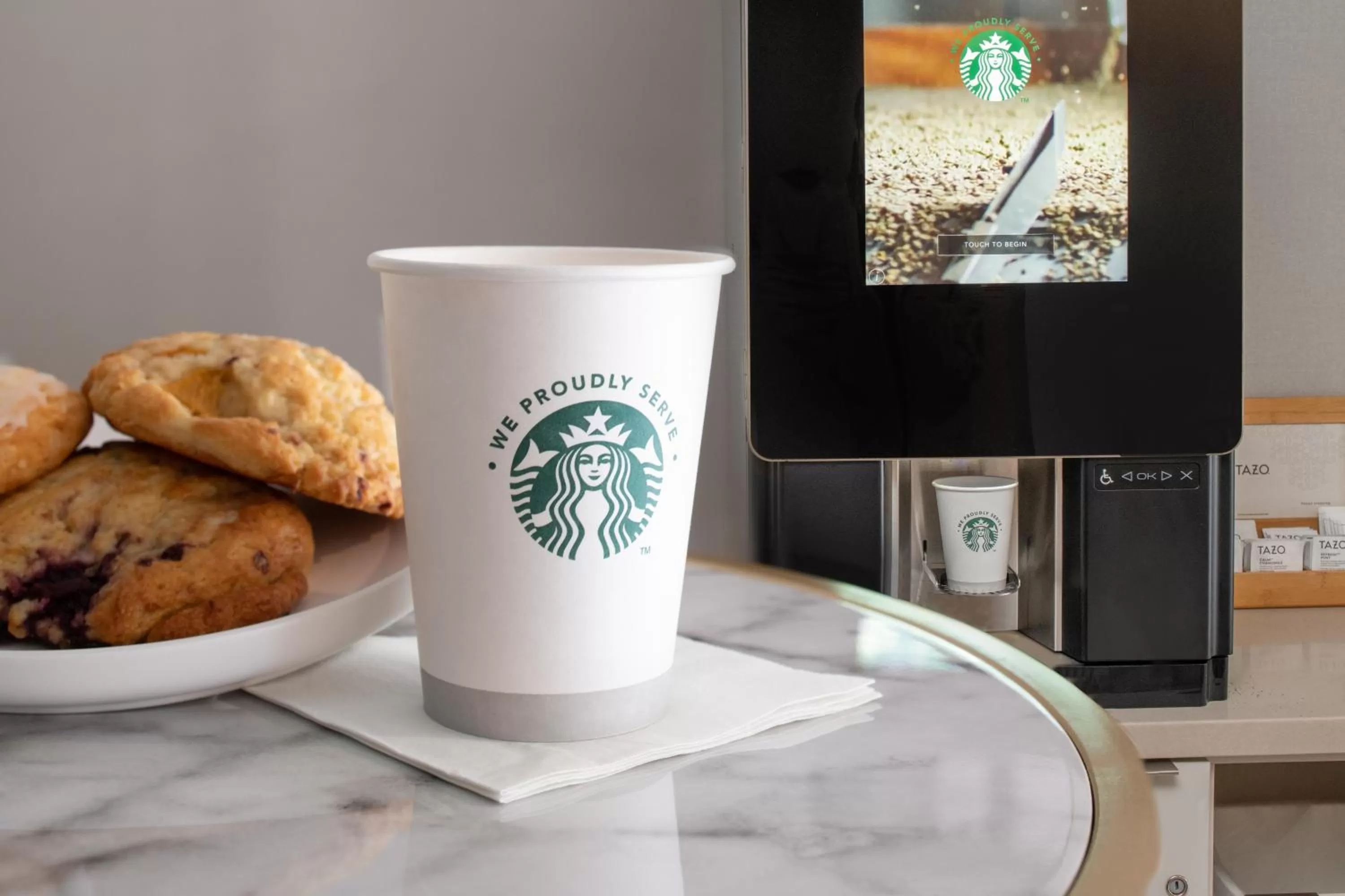 Breakfast in Hotel Lucent