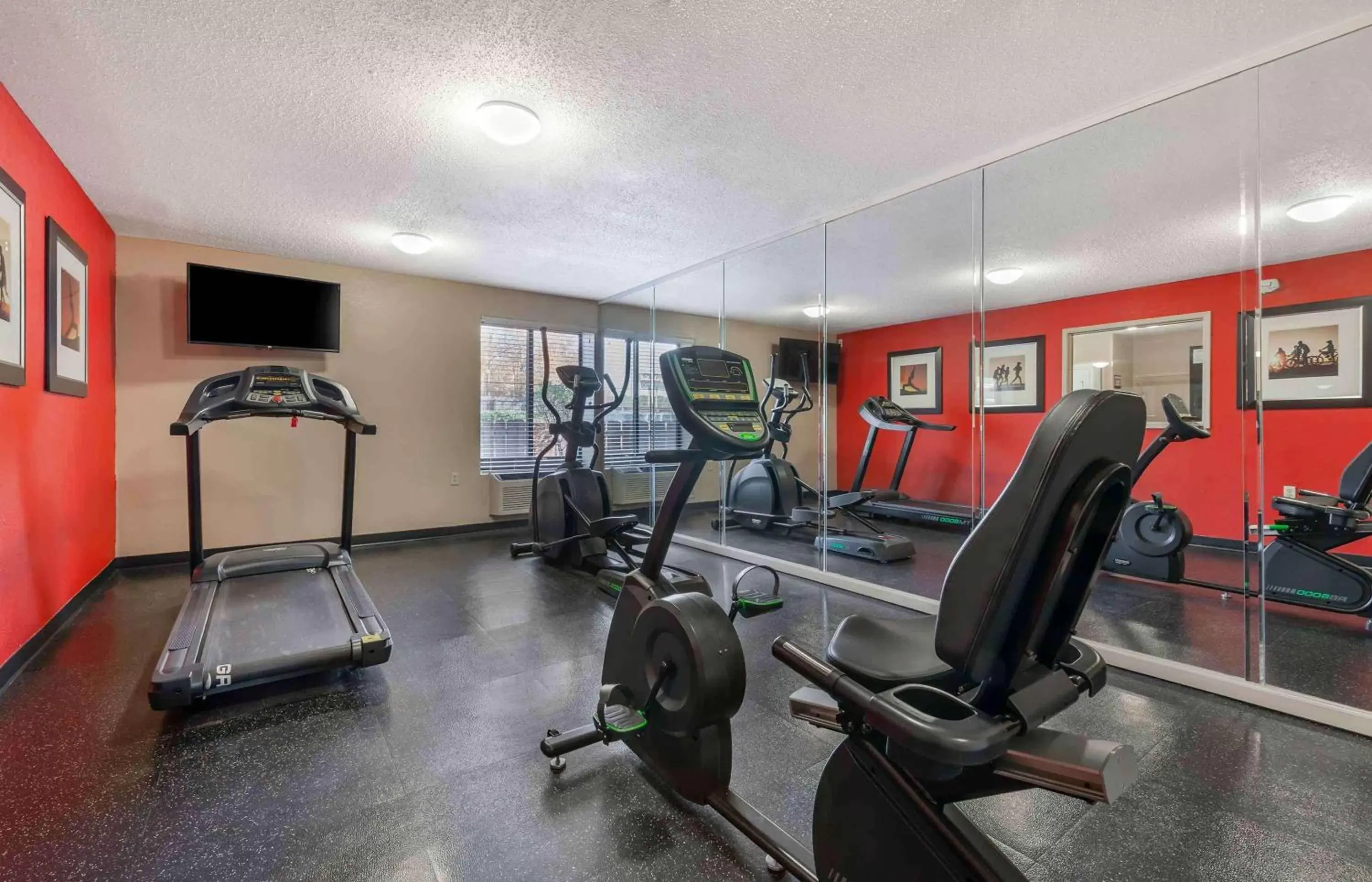 Fitness centre/facilities, Fitness Center/Facilities in Extended Stay America Suites - Rockford - State Street