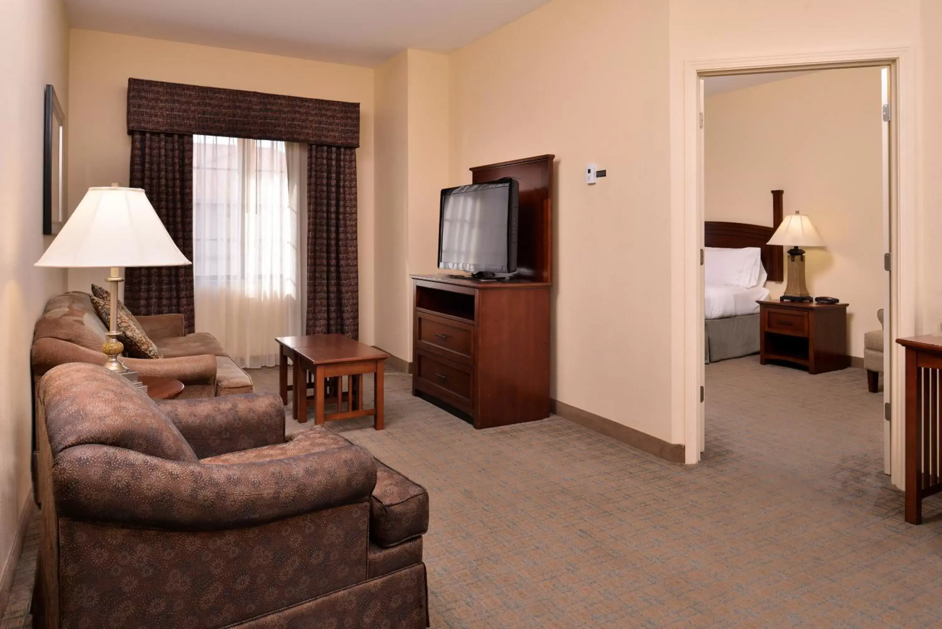 Photo of the whole room, Seating Area in Staybridge Suites Oklahoma City, an IHG Hotel