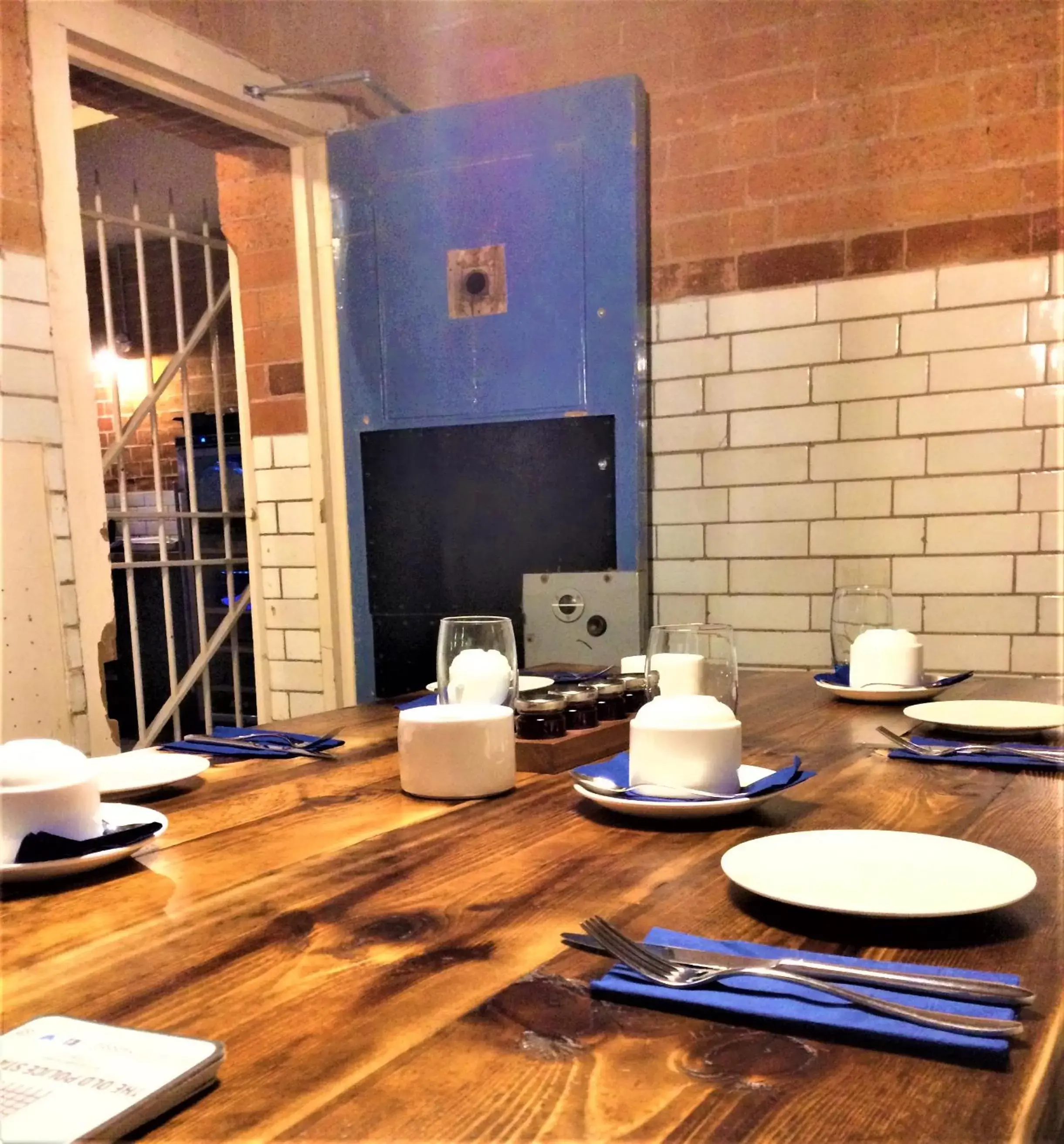 Restaurant/places to eat in Kings Park Hotel Restaurant/places to eat in Kings Park Hotel