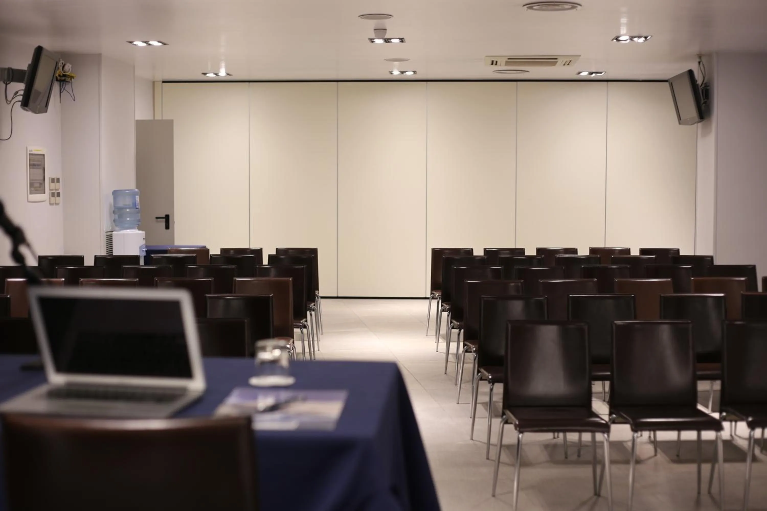 Meeting/conference room in Sea Lion Hotel